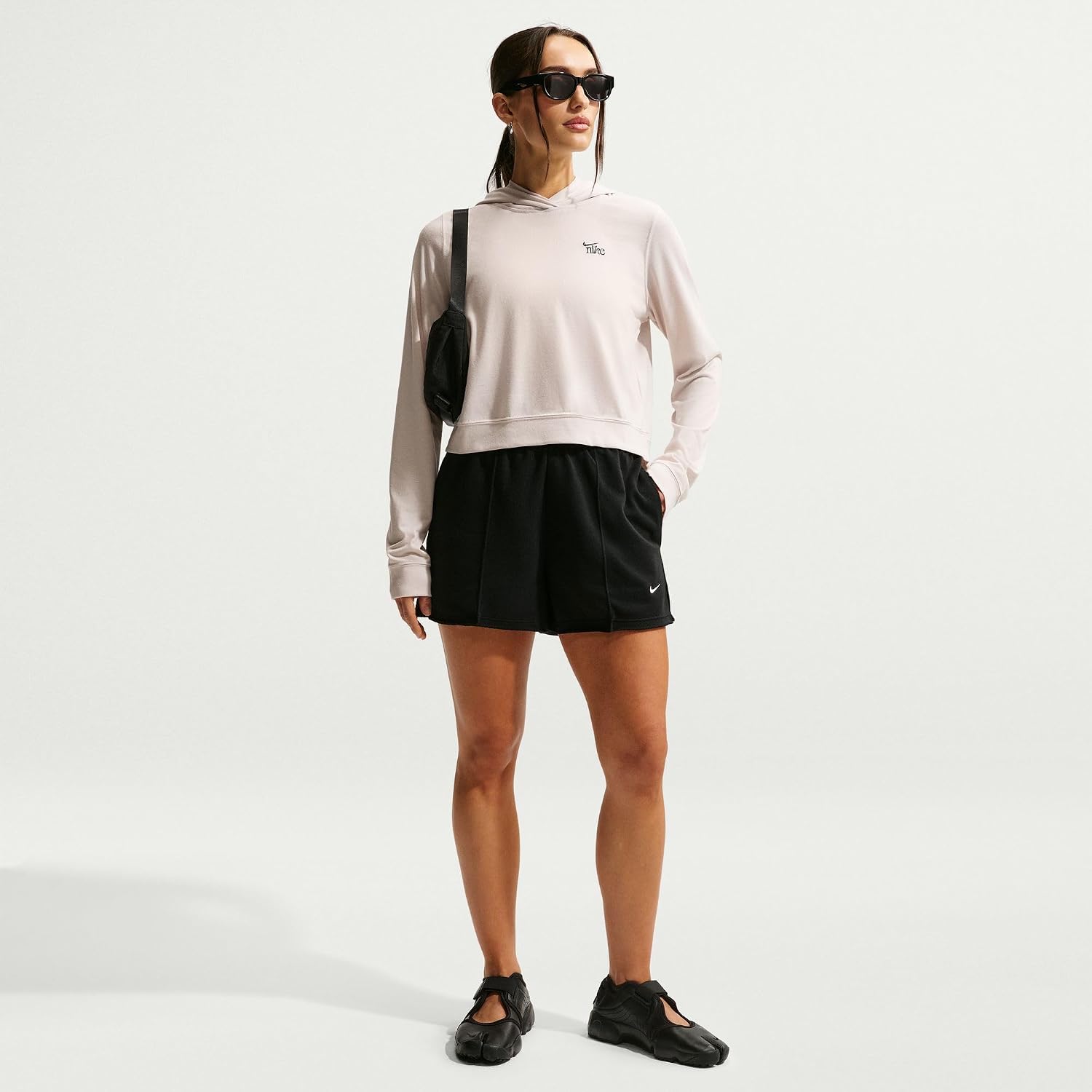 Nike Women's Sportswear Chill Knit Lightweight Hoody