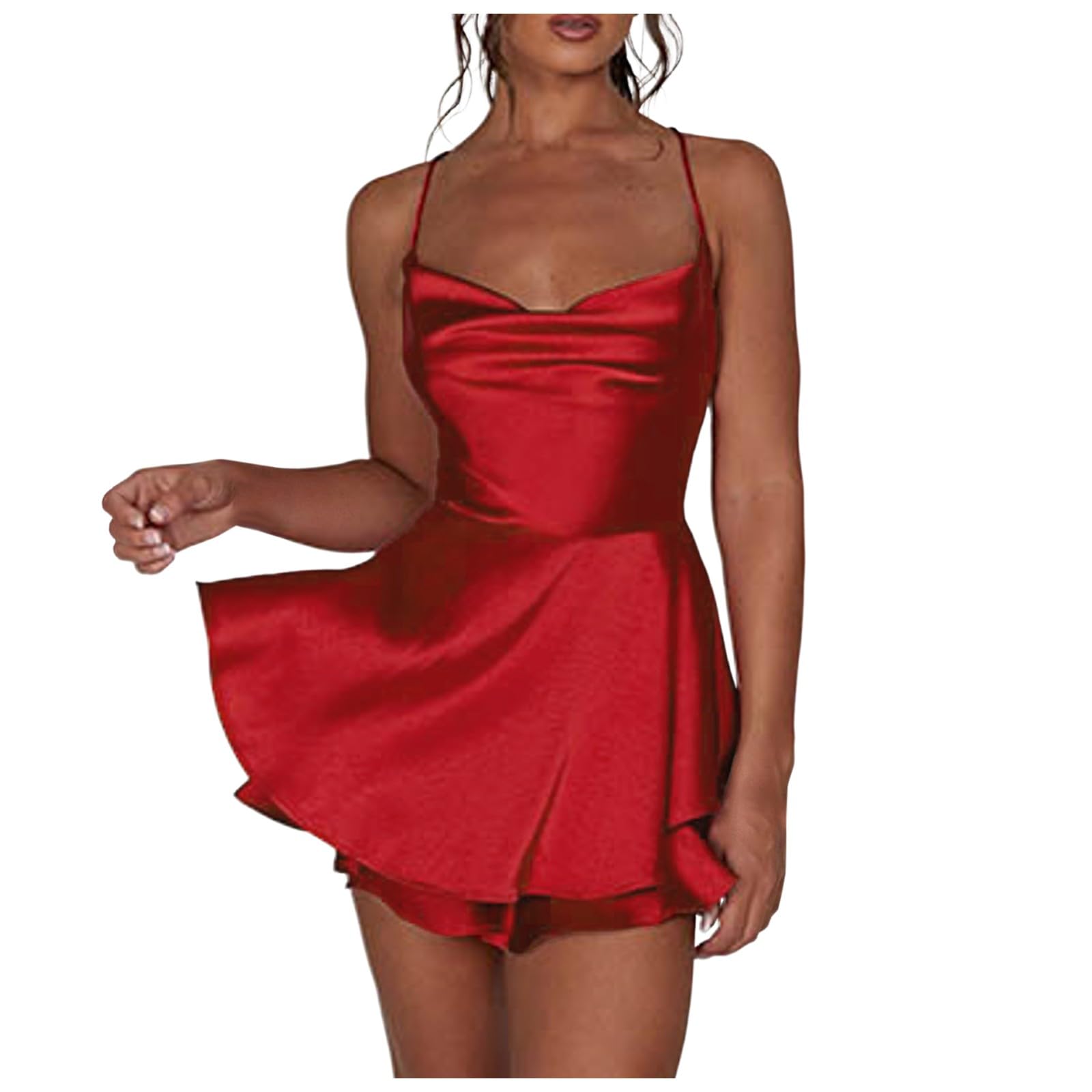 Mono mini vestido de satén con volantes para noches de verano 8