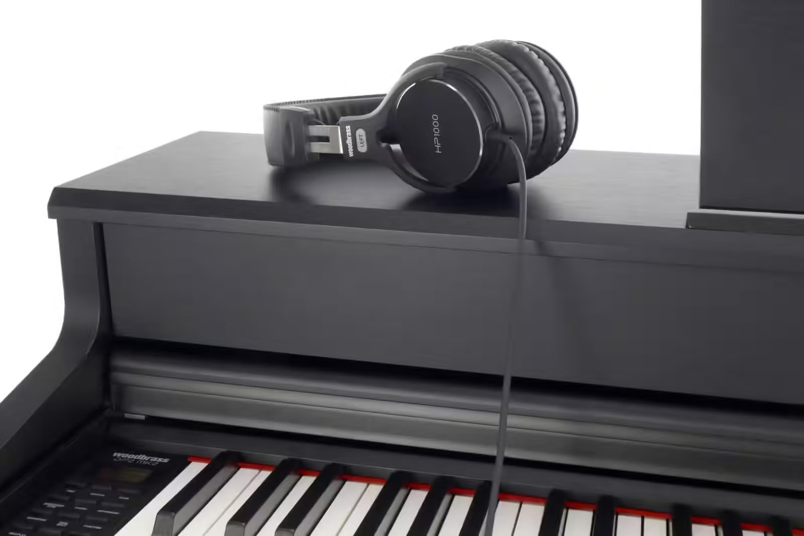 Woodbrass DP2 MK2 Piano Numérique Meuble 88 Notes Toucher Lourd PHK – Clavier Hammer Action, 192 Voix, Bluetooth, USB MIDI/Audio, 3 Pédales, 29 Sonorités, Double Casque, Noir