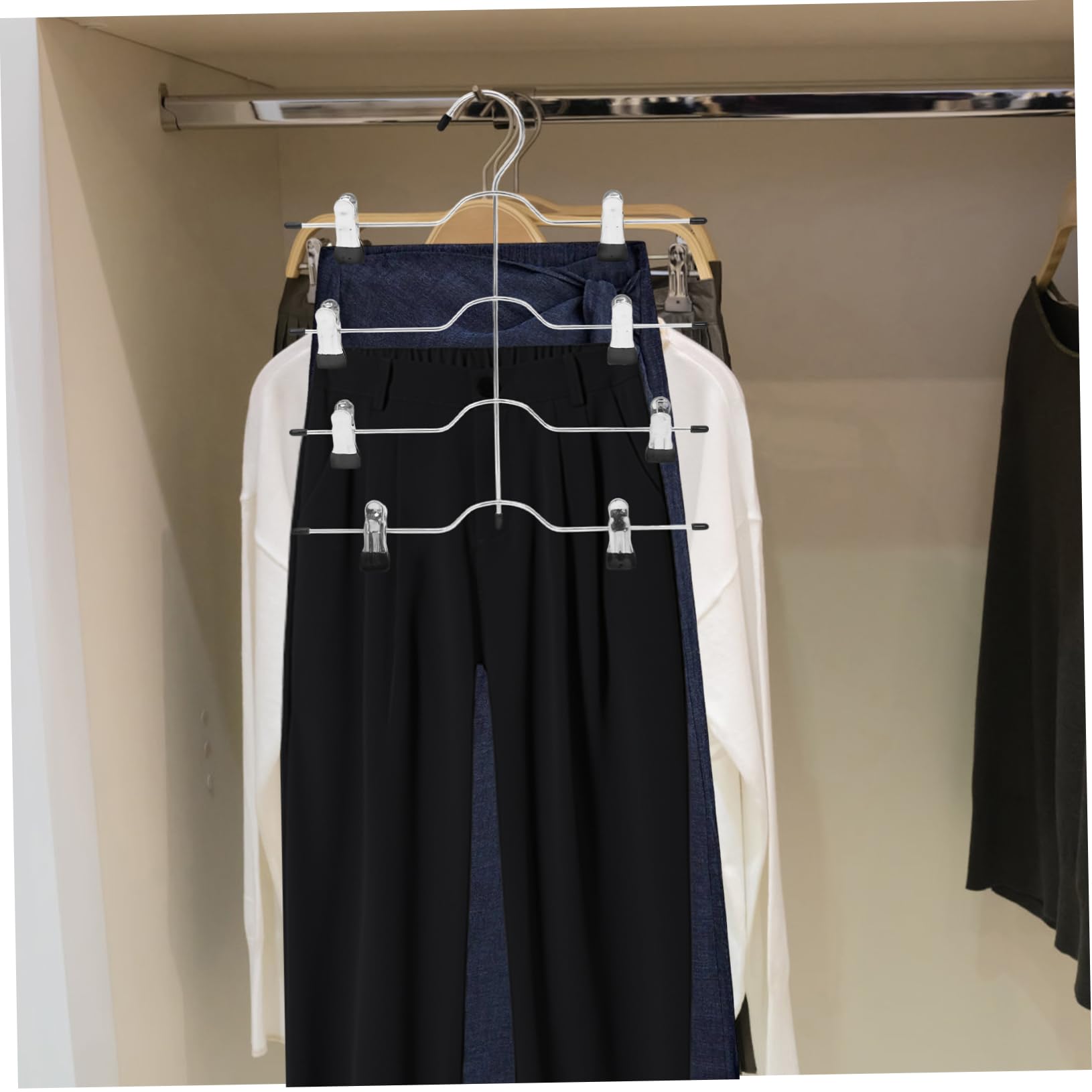 TOPBATHY 4 Pezzi Grucce per Pantaloni con Clip, Salvaspazio, 4 Strati, in Acciaio ad Alto Manganese, Nero, per Armadio e Capi senza Pieghe