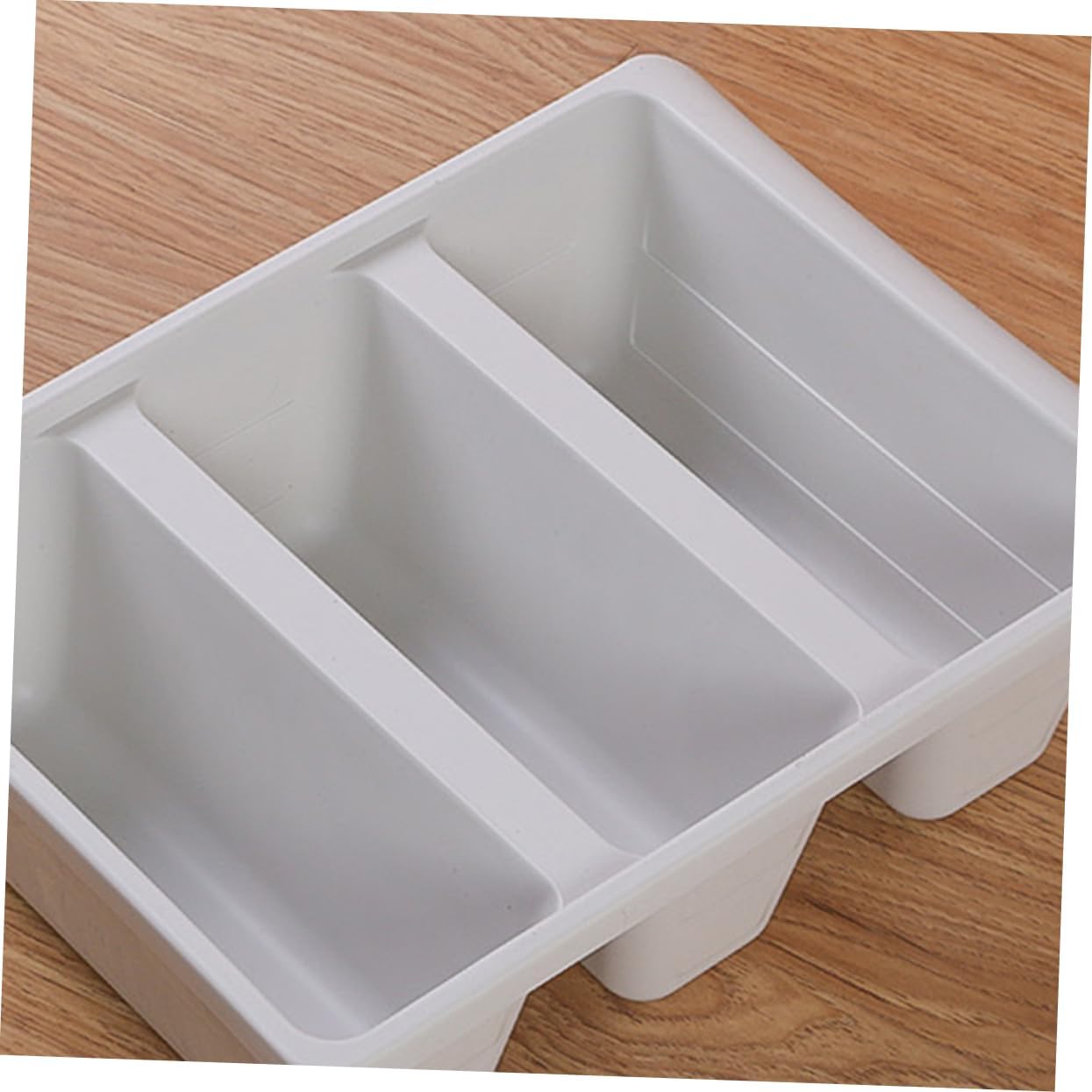 Outanaya 2pcs 3-Tier Vertical Plastic Shoe Rack Organizer for Bedrooms