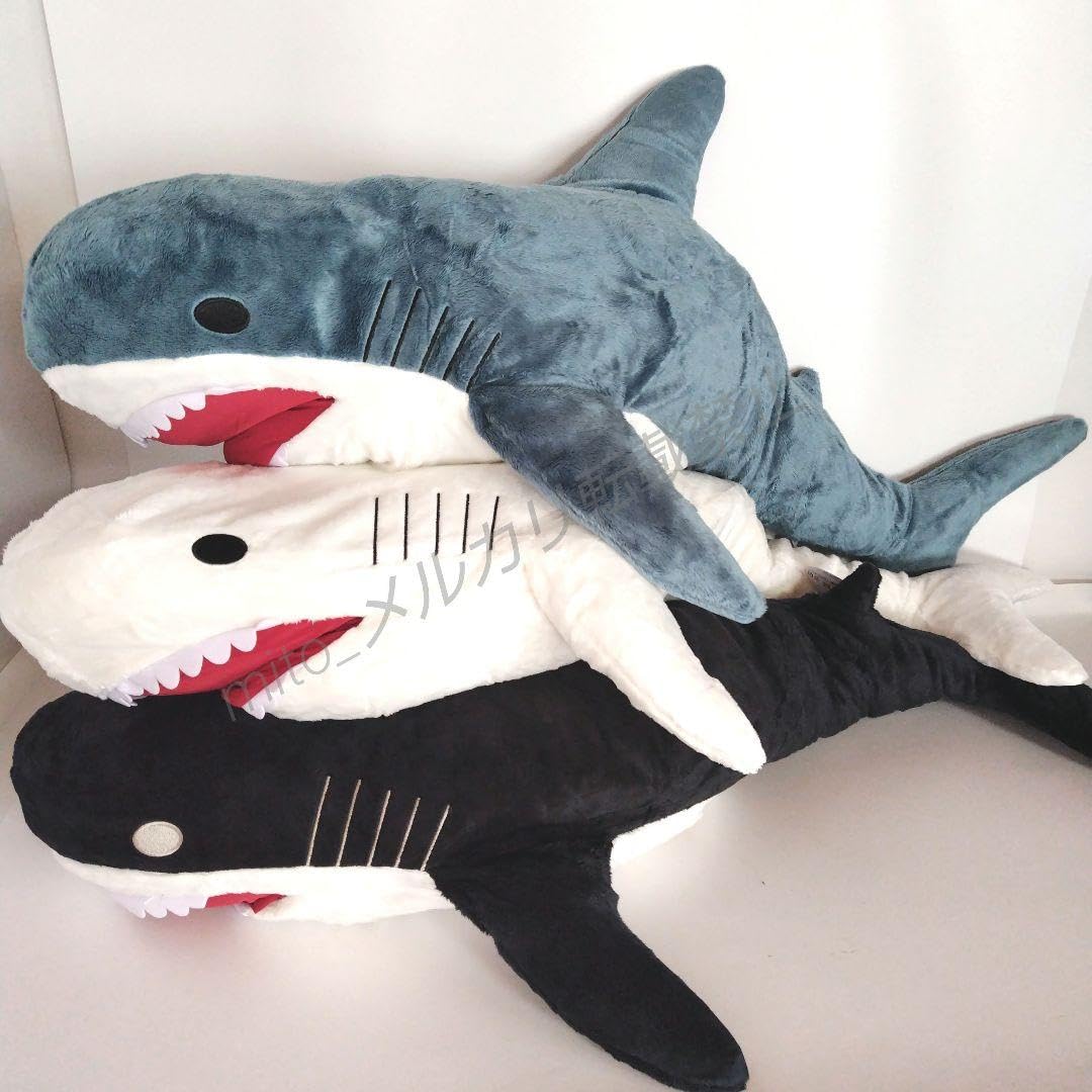 新品未使用 ひんやり ガブっとBIGサメシャーク3
サメ ぬいぐるみ 抱き枕 ひんやりガブっとBIGサメシャーク3 - メルカリ