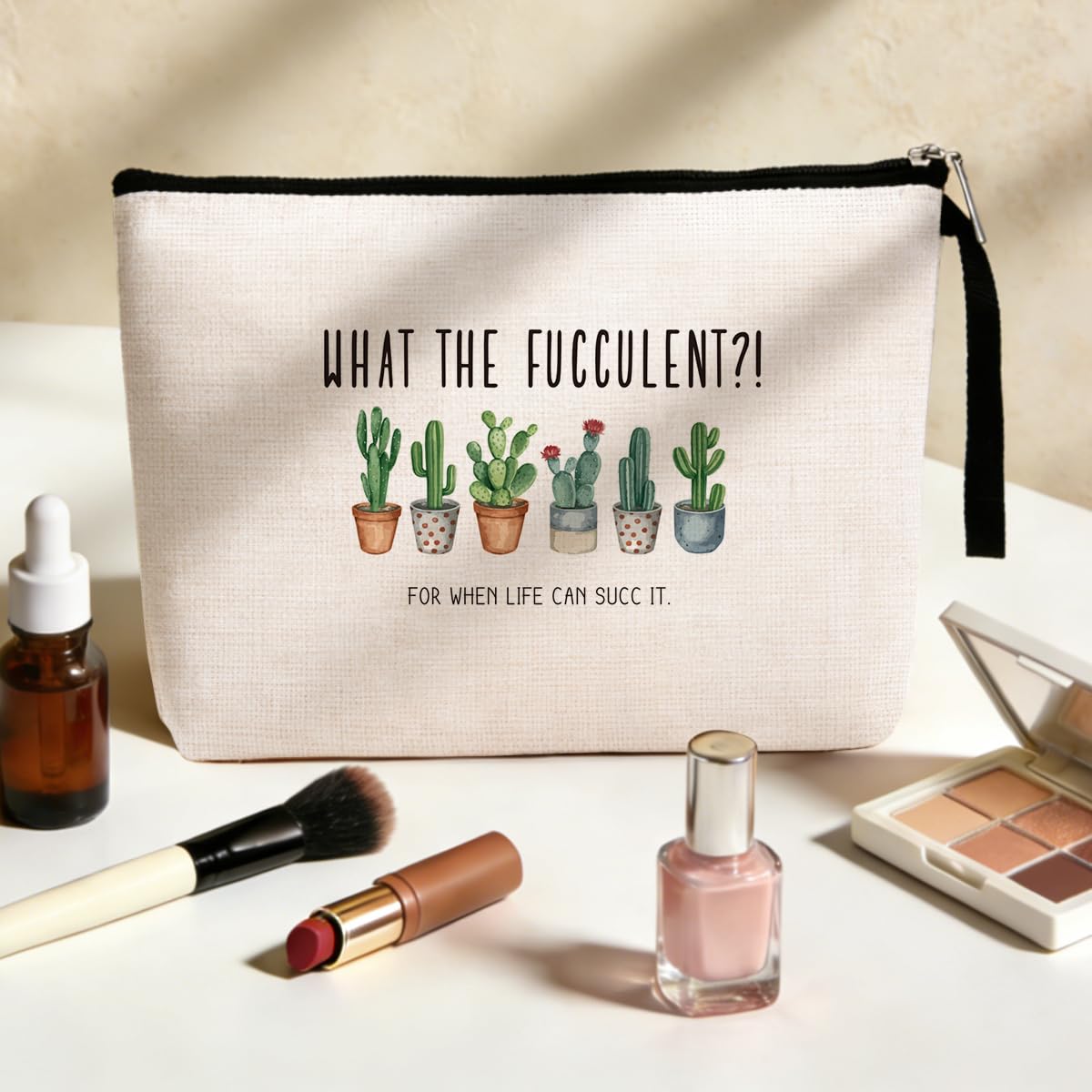 Lustige Geschenke für Frauen, Pflanzenliebhaber, Geschenke für Gartenarbeit, Gärtner, Einweihungsgeschenke, einzigartiges Geschenk für Pflanzen, Dame, Mutter, Stuff – What The Fucculent, beige