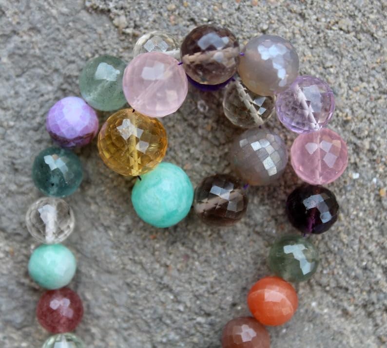 Perles rondes à facettes naturelles : sublimez vos colliers faits main - 3