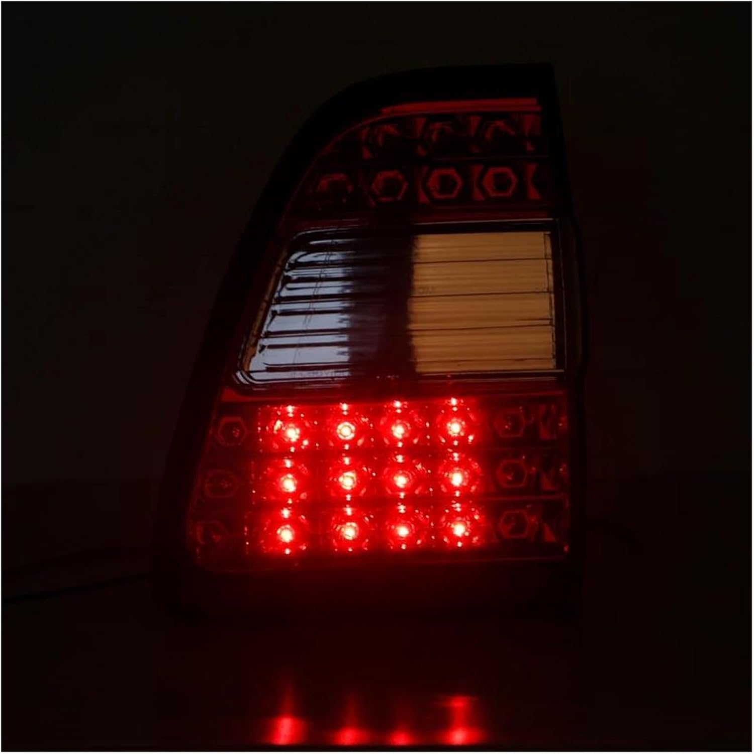Rear Tail Light Left And Right Car Tail Light Rear Lamp For Toyota For Land For Cruiser 1998-2007 Auto Inner Outside Rear Turn Light Reversing Lights