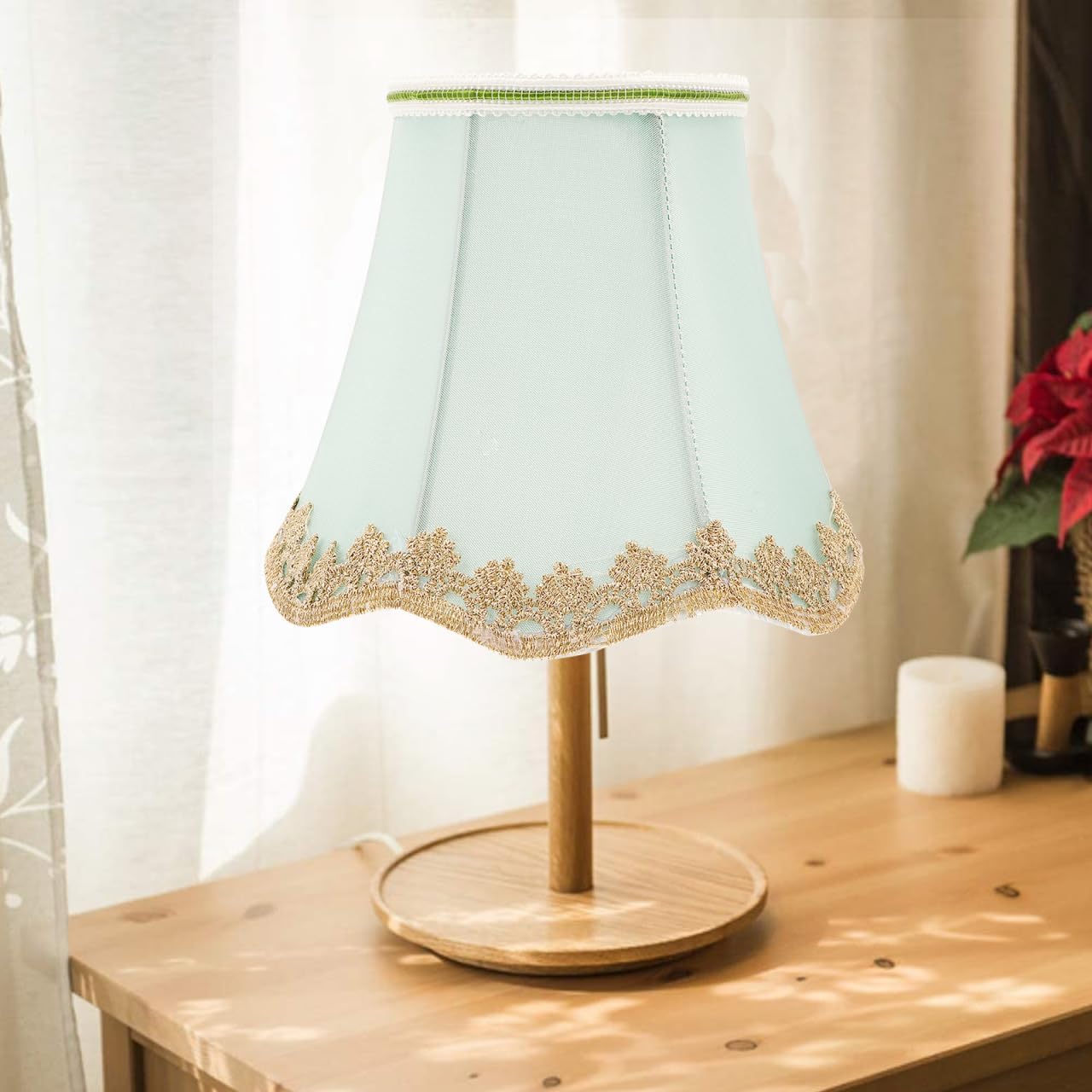 Baluue Small Clip On Lamp Shade, Lace Fabric Chandelier Shades, Vintage Victorian Bell Lampshade Cover for Wall Sconces Candlestick Table Lamp, Mini Light Fixture Replacement Accessories