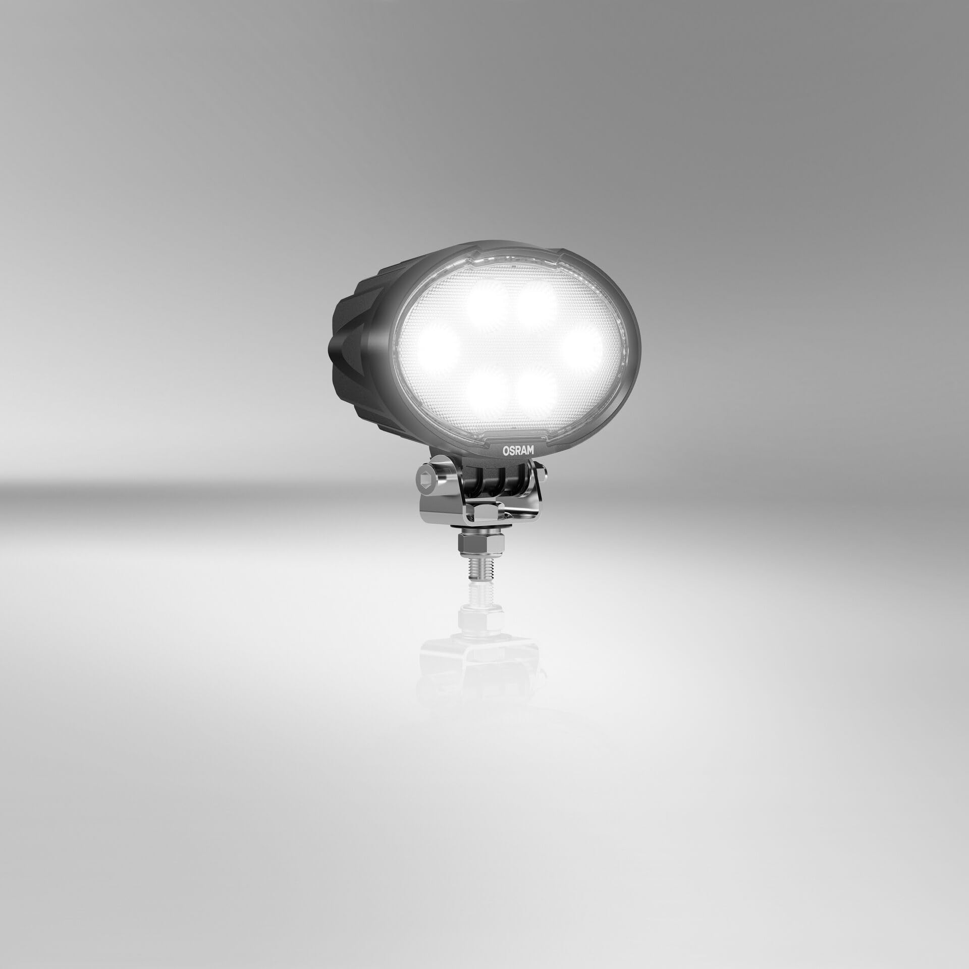 OSRAM LEDriving Oval WL VX150-WD, faros de trabajo LED todoterreno, 2300 lúmenes, haz de luz de hasta 69 m, 12 V/24 V