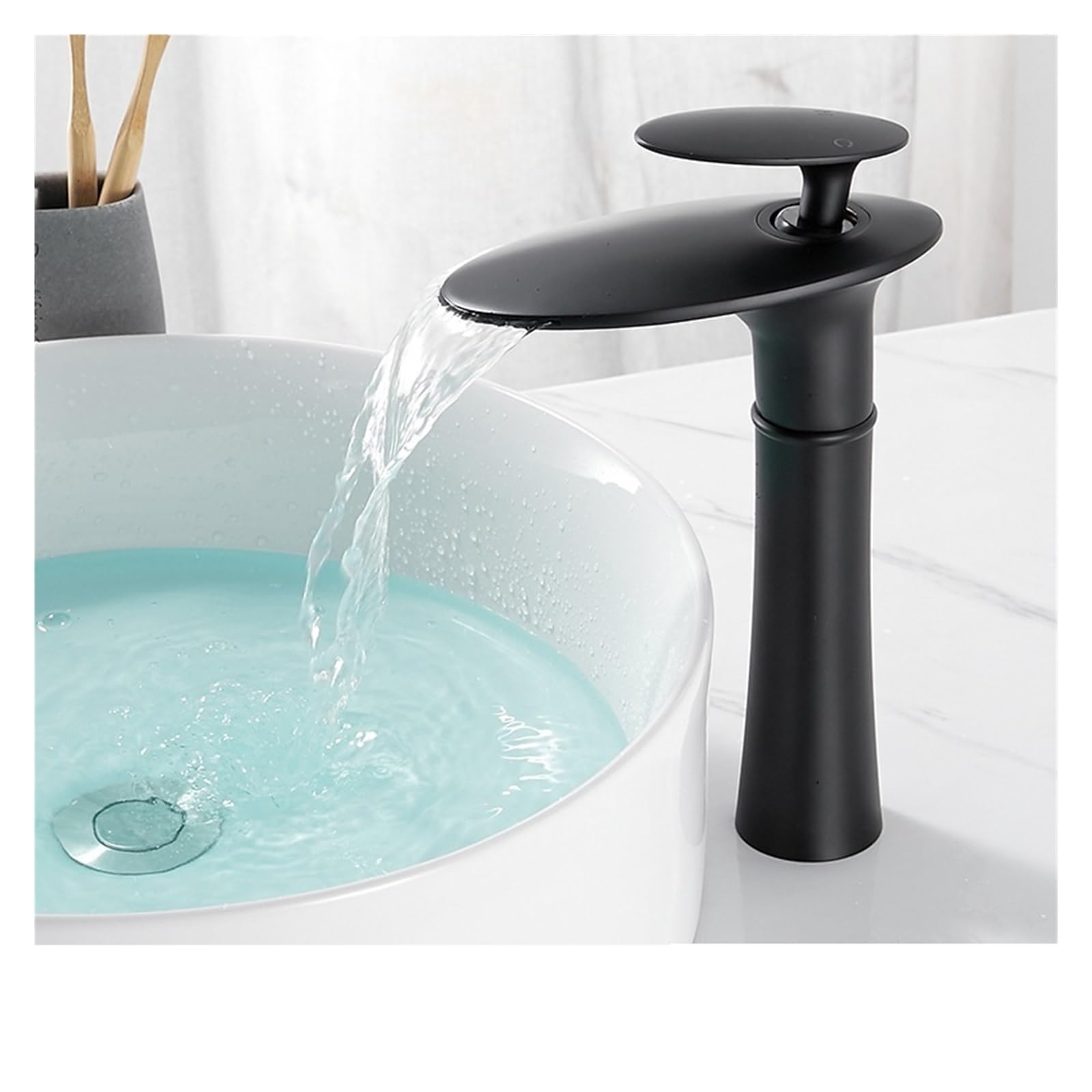 Robinet de lavabo cascade en cuivre avec poignée unique design minimaliste