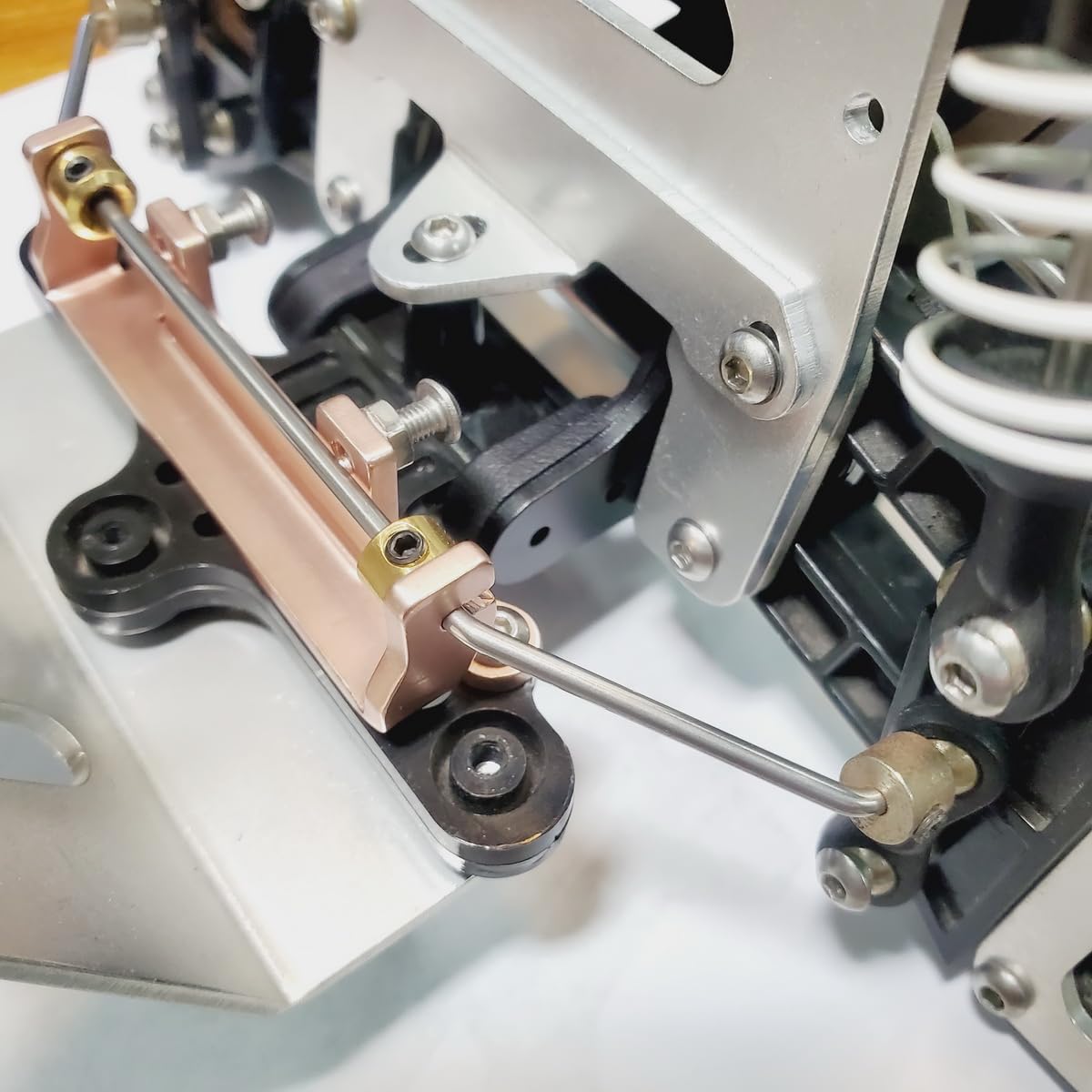 タミヤ　当時物ブラックフット　シャーシのみ タミヤ 電動RCカーシリーズ 1/10RC ブラックフット（2016） | タミヤ