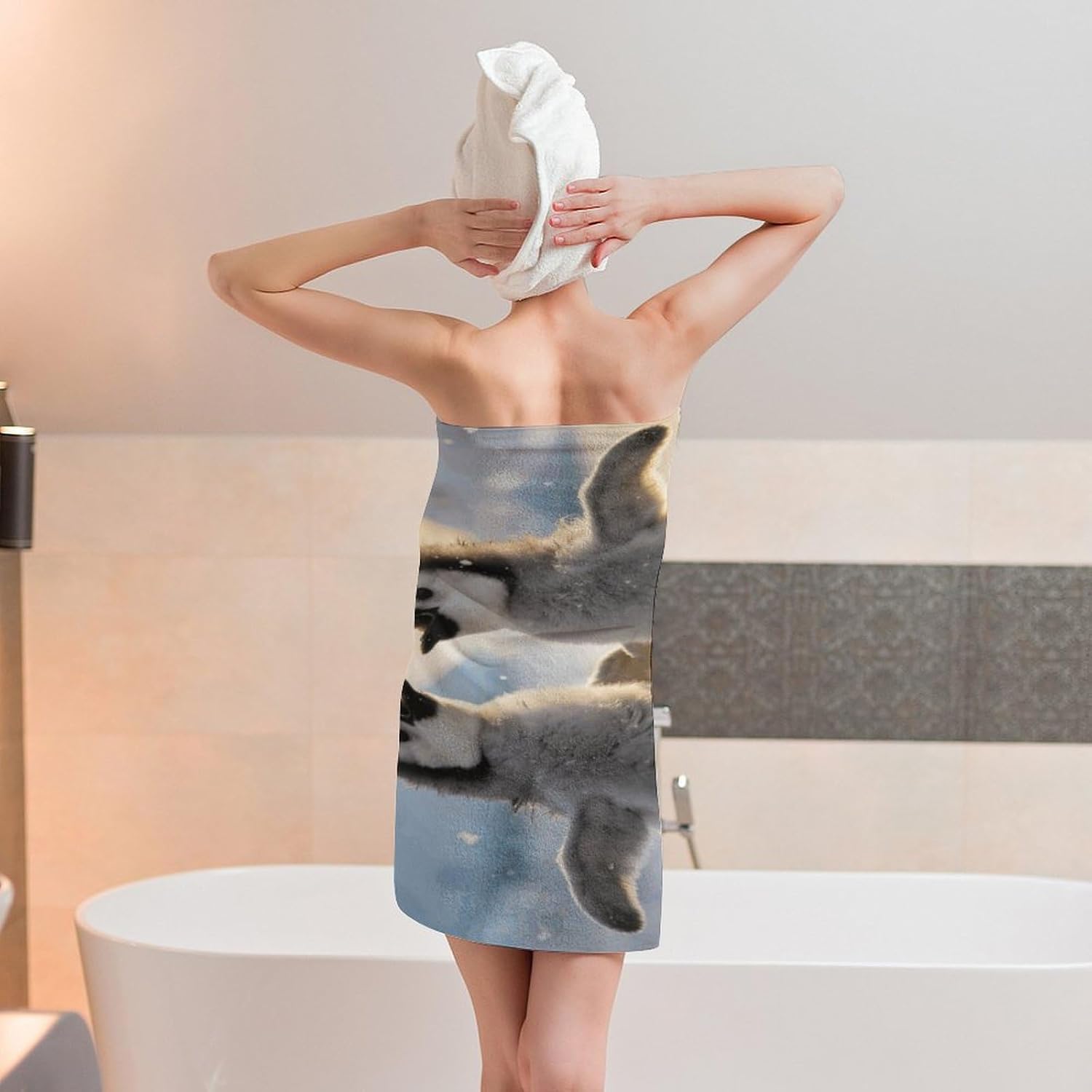 Polar Duet Bath Towel, Highly Absorbent & Quick Drying Beach Towel, Compact & Lightweight Pool Towel for Bathroom, Beach, Pool, Gym, Spa, and Hotel Use