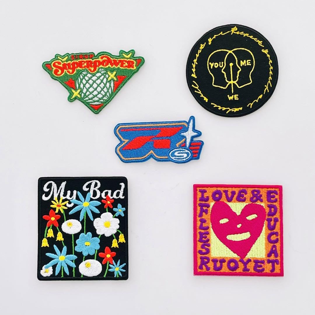 B'z グッズ(ホイッスル、ワッペン、ミサンガ)セット B'z グッズ