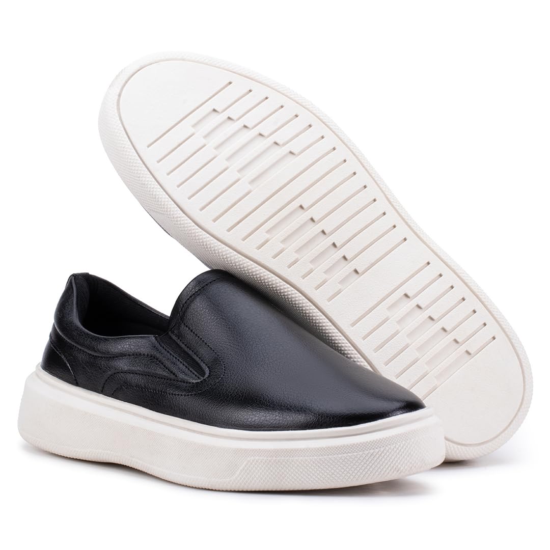 Kit 2 Tênis Slip On Iate Masculino Couro Confortável Calce Fácil em promoção! Veja a oferta e mais achadinhos de Tênis 4 Hoje é o melhor dia para comprar Kit 2 Tênis Slip On Iate Masculino Couro Confortável Calce Fácil com aquele preço maroto! Promoção! Aproveite a oferta! 4