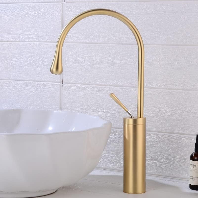 Robinet de lavabo à bec pivotant : finissez-en avec le manque d'espace