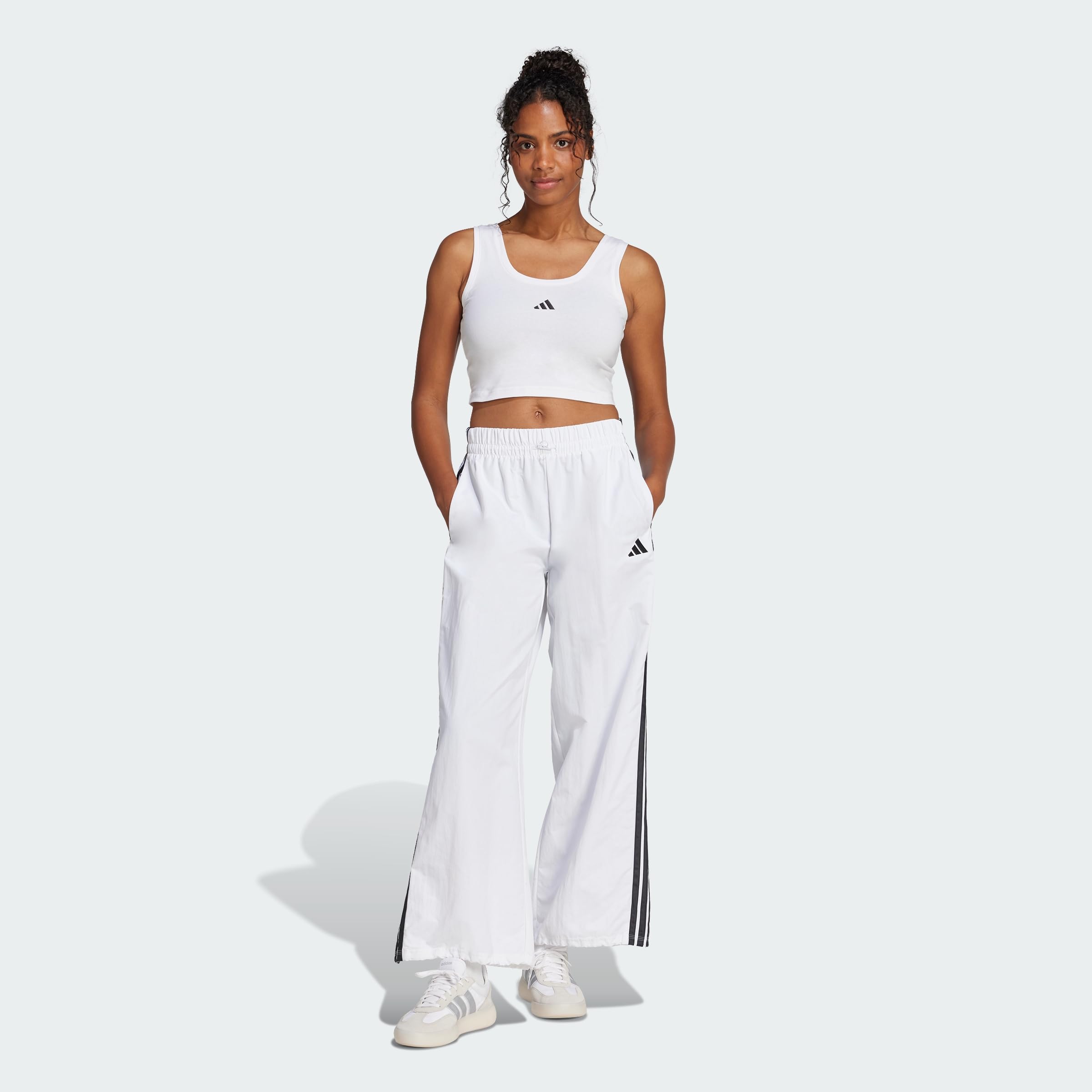 adidas Women's Camiseta de Tirantes Essentials Small Logo Cotton Lifestyle