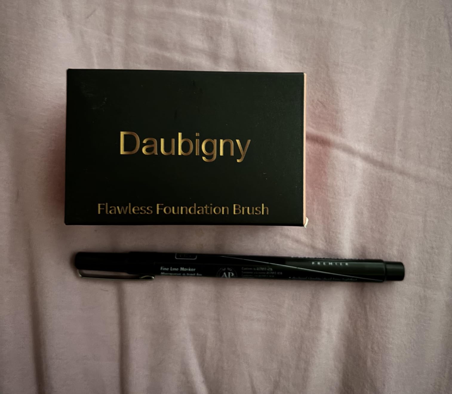 Daubigny Foundation Makeup Brush Flat Top Kabuki Hexagon Face Blush Liquid Powder Foundation Brush for Blending Liquid, Cream or Flawless Powder Cosmetics with Bonus Protective Case (Black)