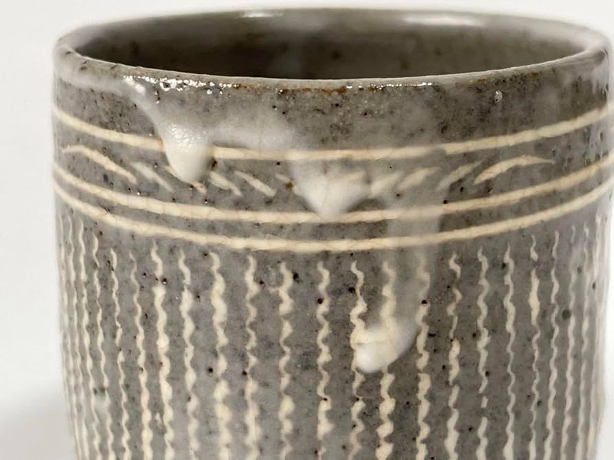 陶芸家　作家物　伊藤明美　三島手猪口　ぐい呑　筒盃　酒器　三嶋　李朝　高源寺窯 Amazon.co.jp: 陶芸家 作家物 伊藤明美 三島手猪口 ぐい呑 筒盃