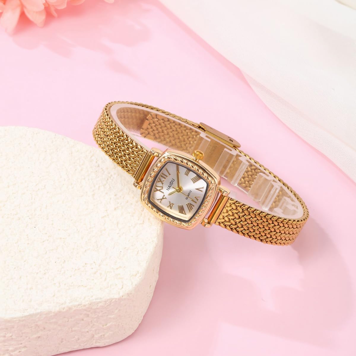 Top Plaza Gold Watches for Women Vintage Square Case Watch Alloy Steel Roman Numeral Dial Bracelet Watch - Image 2