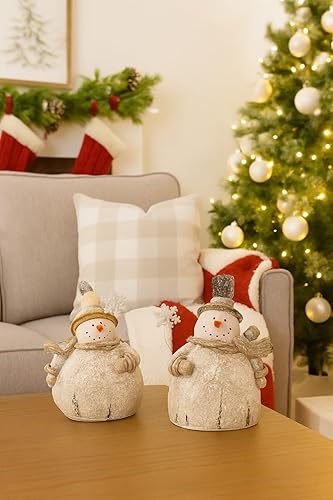 Vista 2 de C&F Home Muñecos de nieve pequeños decorativos de mesa, juego de 2 estatuillas festivas de Navidad, decorativas, brillantes, de nieve, purpurina
