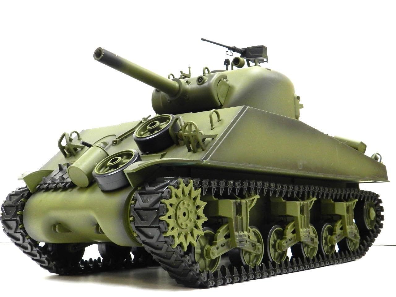 Amazon.co.jp: ヘンロン 2.4GHz 1/16スケール BB弾発射 赤外線バトル