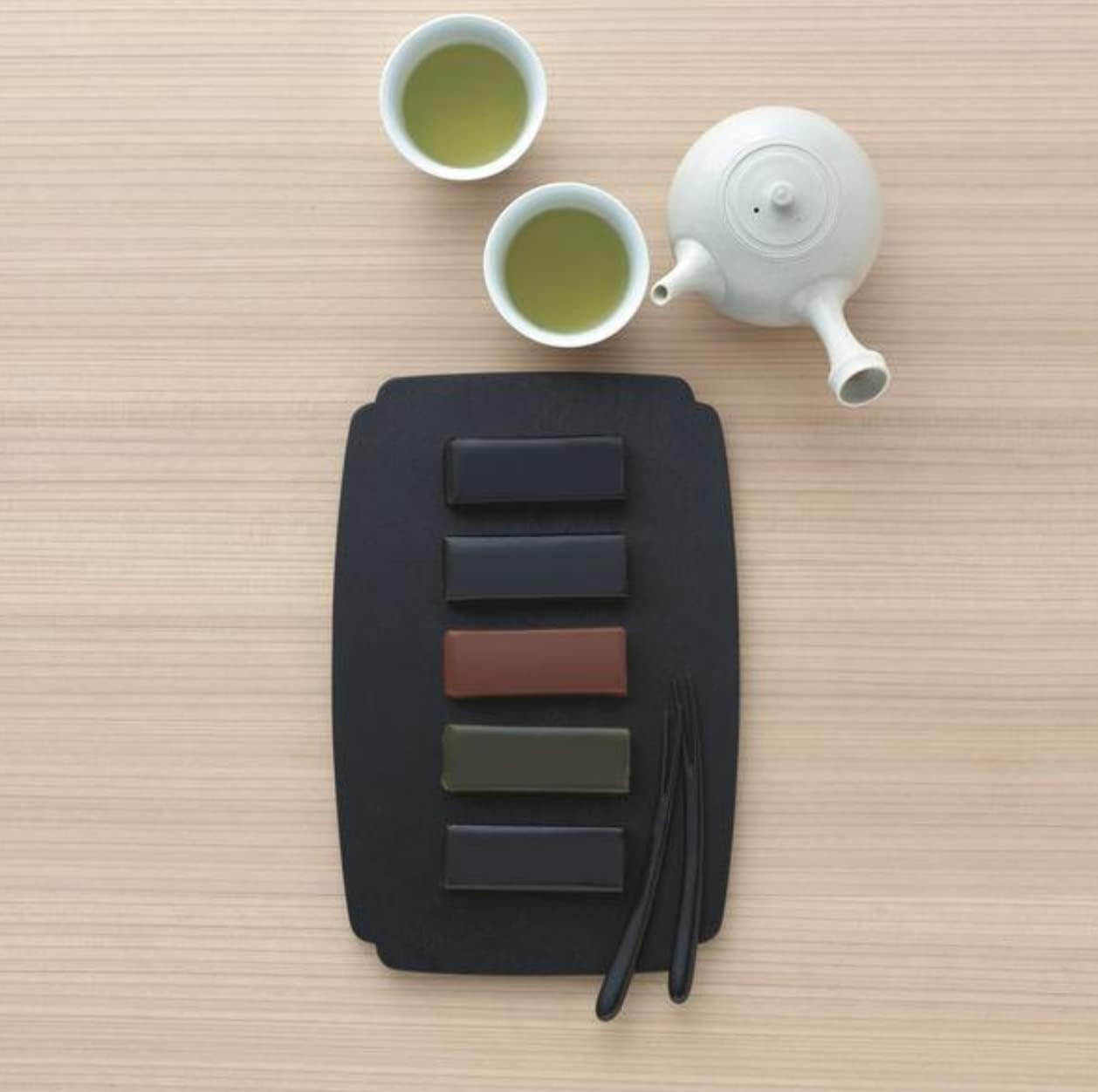 Toraya" Medium Size Yokan (Adzuki-Bean Jelly) [Shin Midori