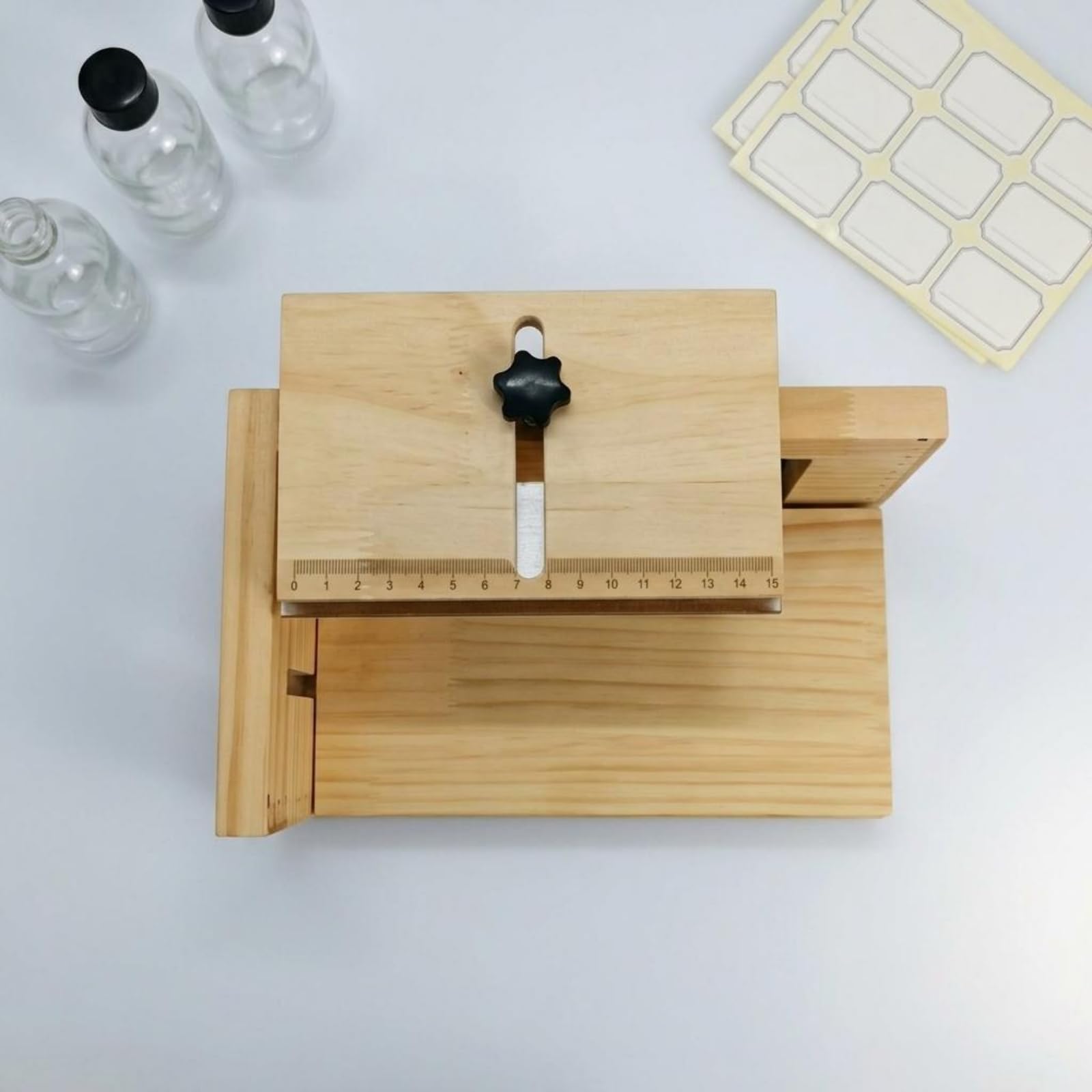 Dispositivo de escritura manual, herramienta de mesa de madera, botón