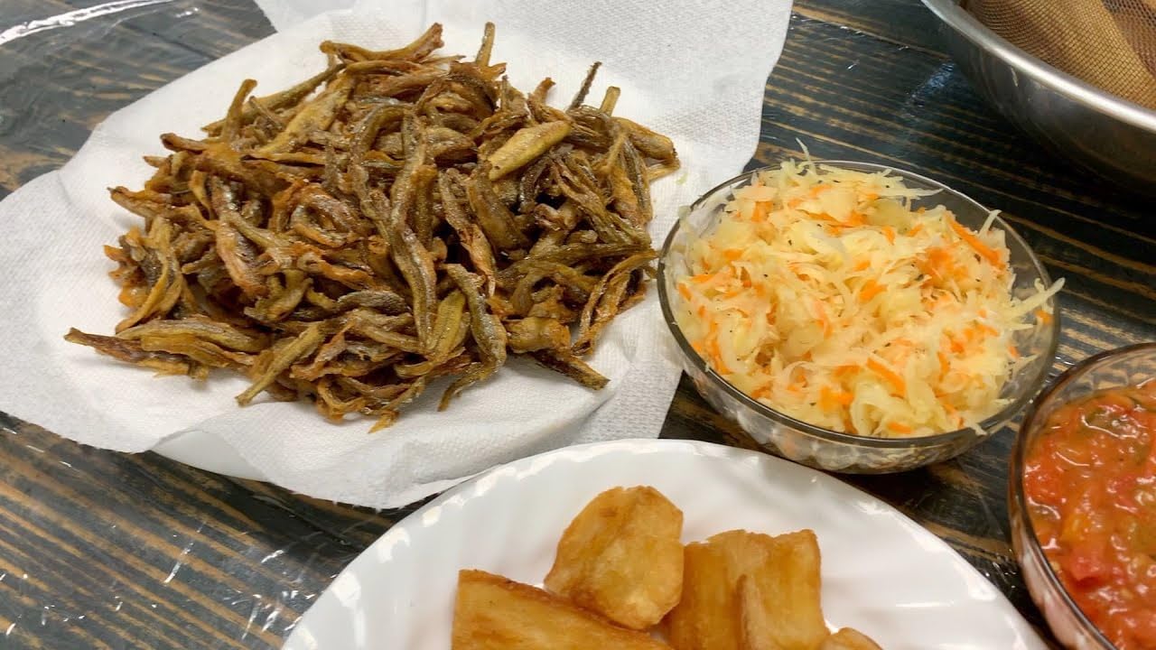 PESCADITOS SECOS, PESCADITAS SECA, O PEPESCA SECA ANCHOVIES 8 OZ