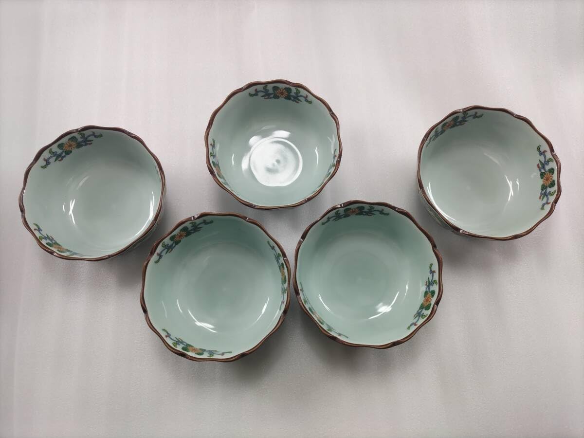 （813）✿有田焼★秀峰作★菊型花鳥絵深鉢★破魔オマケ付き★ 813）✿有田焼☆秀峰作☆菊型花鳥絵深鉢☆破魔