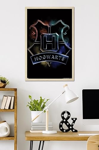 Vista 6 de Trends International Harry Potter - Póster mágico de pared con escudo de Hogwarts, 14.725 x 22.375 pulgadas, versión premium sin marco