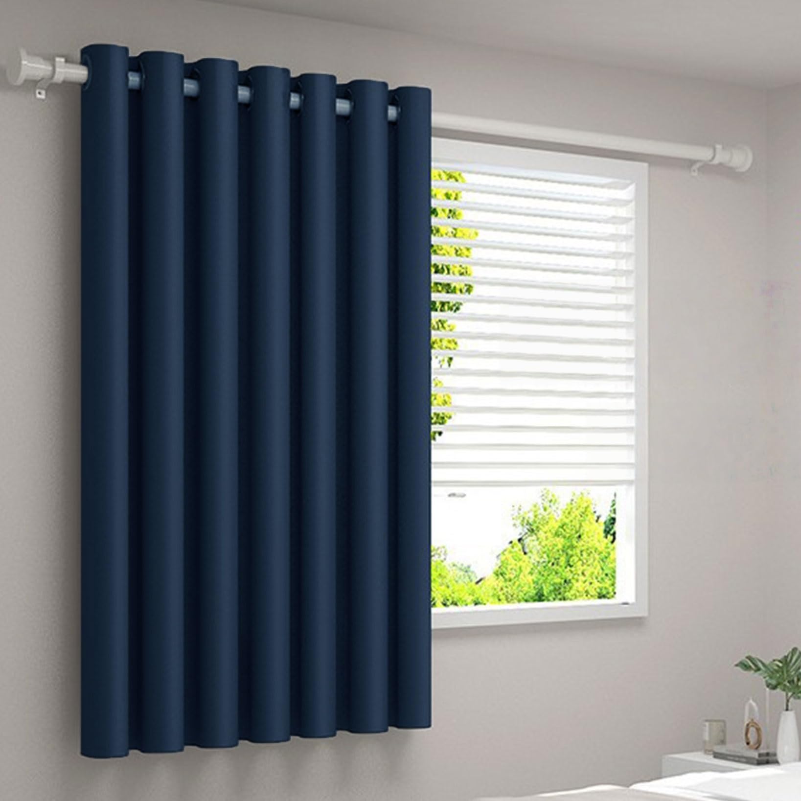 Tende Oscuranti 200 x 235 cm Termiche Moderne Eleganti Tenda Coprenti Tinta Unita con Anelli per Camera da Letto e Soggiorno, Blu Scuro
