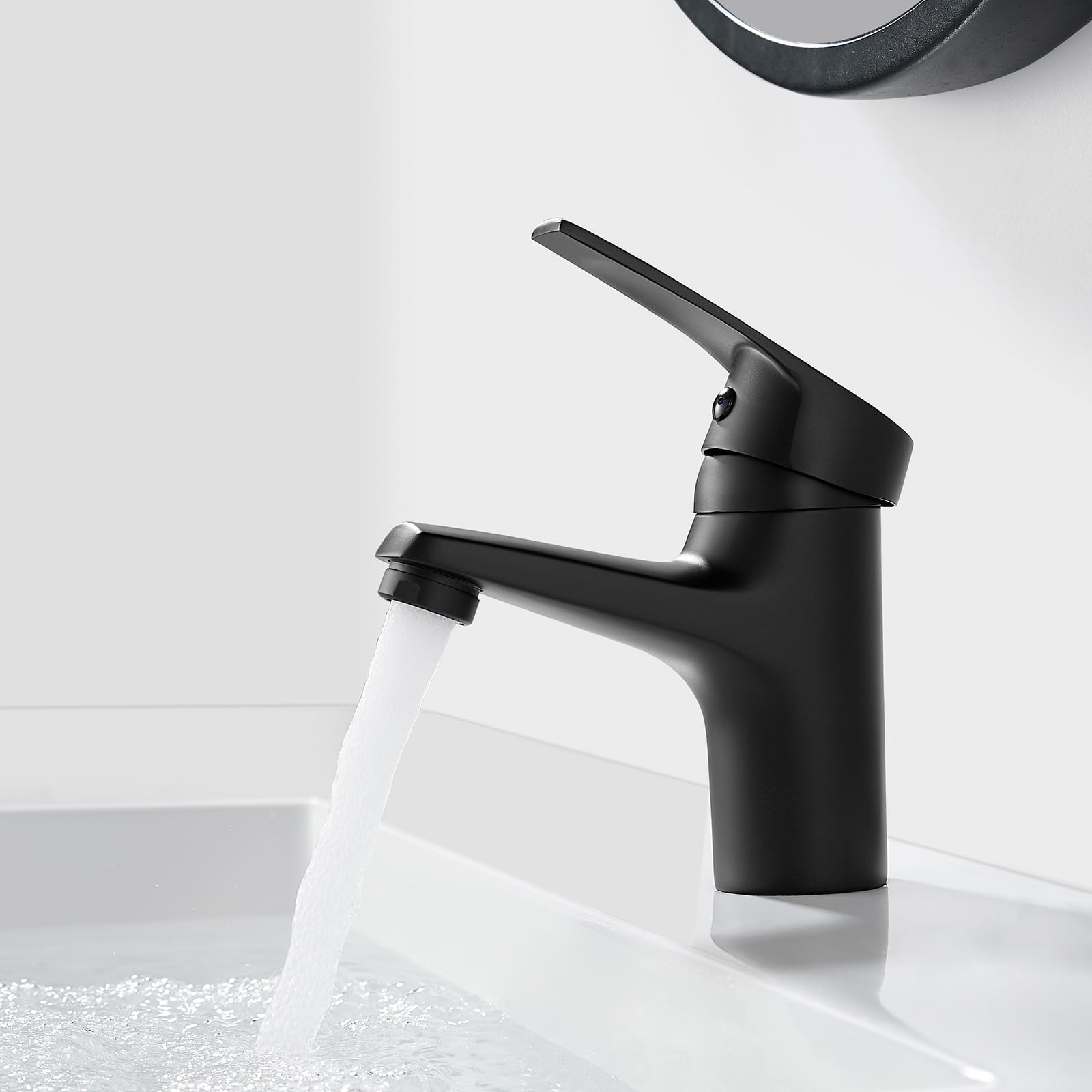 Mitigeur noir pour lavabo robinet salle de bain monocommande eau chaude froide laiton G3/8