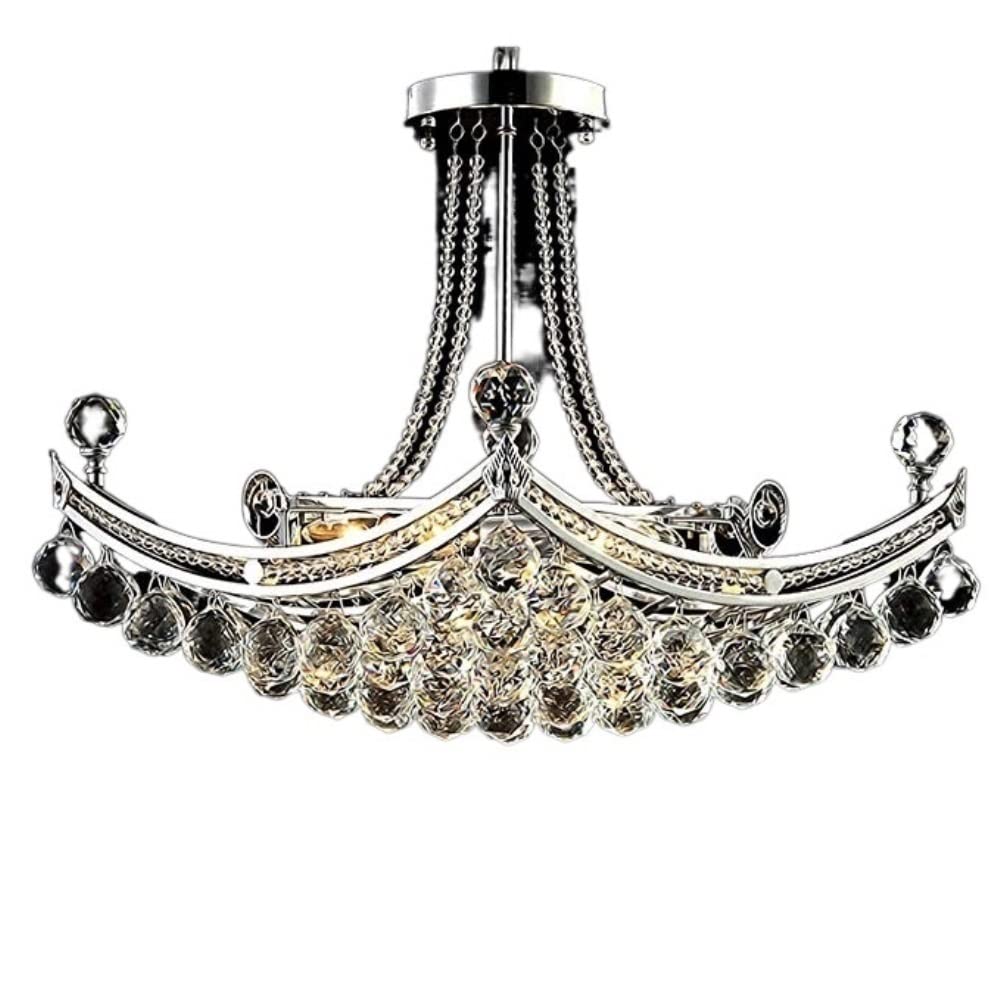 Chambre principale simple et chaude illuminée par un lustre chic