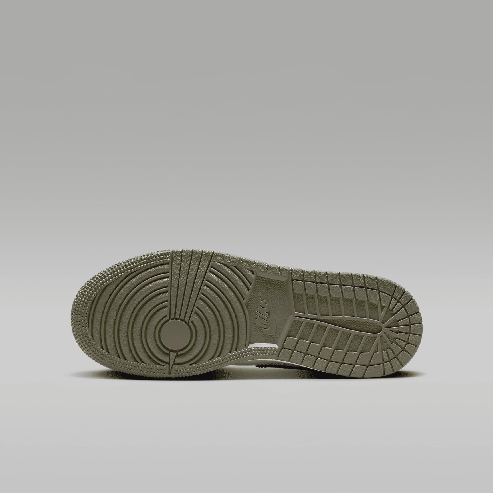 Air Jordan 1 Basso Nero Toe Medium Olive Grade School Lifestyle Scarpe (Nero/Medio Oliva/Bianco)