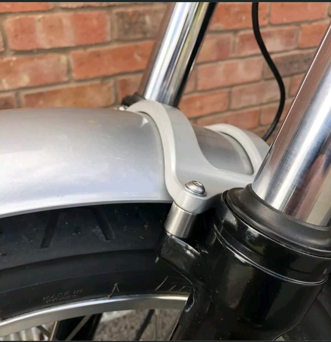 RE Interceptor 650 Front Mudguard Raiser Silver fits Himalayan