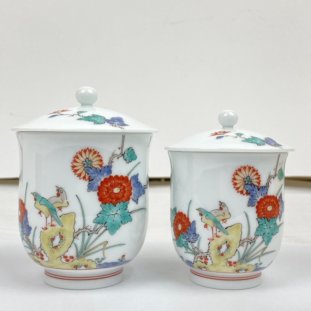 3 人間国宝　十四代　酒井田柿右衛門　染錦　花実地文　湯呑　二客セット　売り切り 新品】 人間国宝 十四代 酒井田 柿右衛門 組湯呑 夫婦 湯呑み 錦