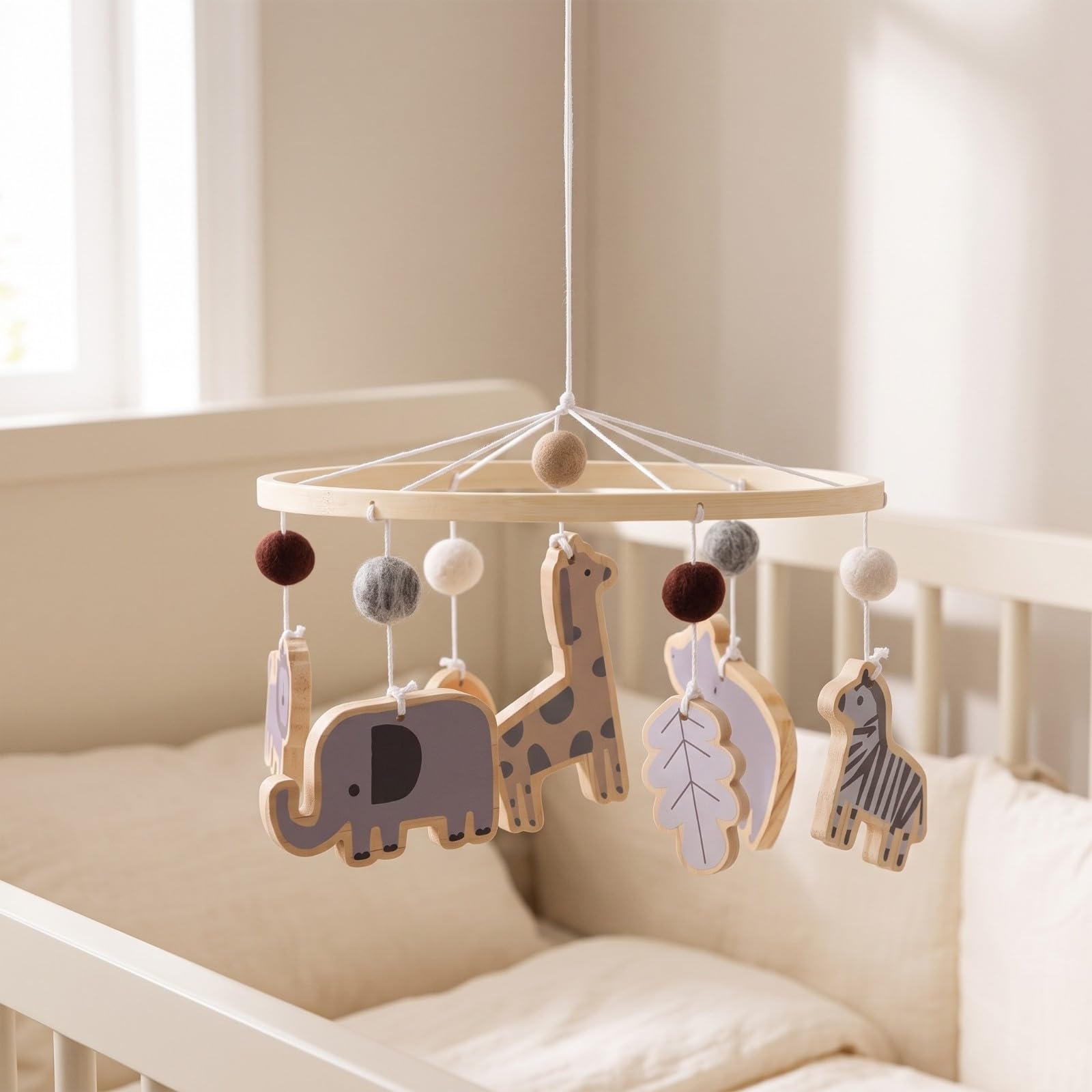 kowaku Giostrina con Pendenti Sicuro Struttura in Legno, Leggero, Mobile per Culla con Campanellino, Cameretta, Alpaca