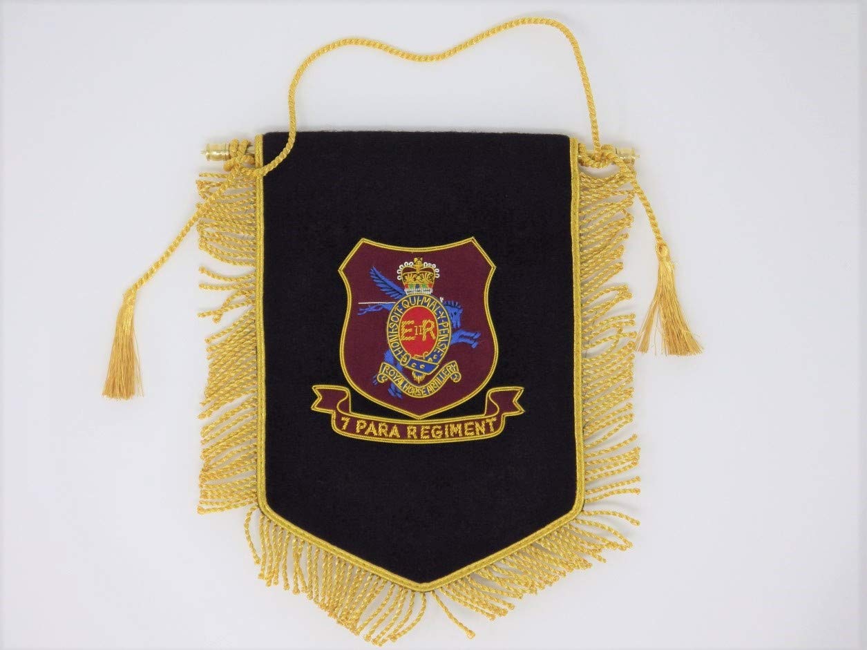Royal Horse Pendentif avec insigne en fil de fer, cadeau idéal pour cavalier