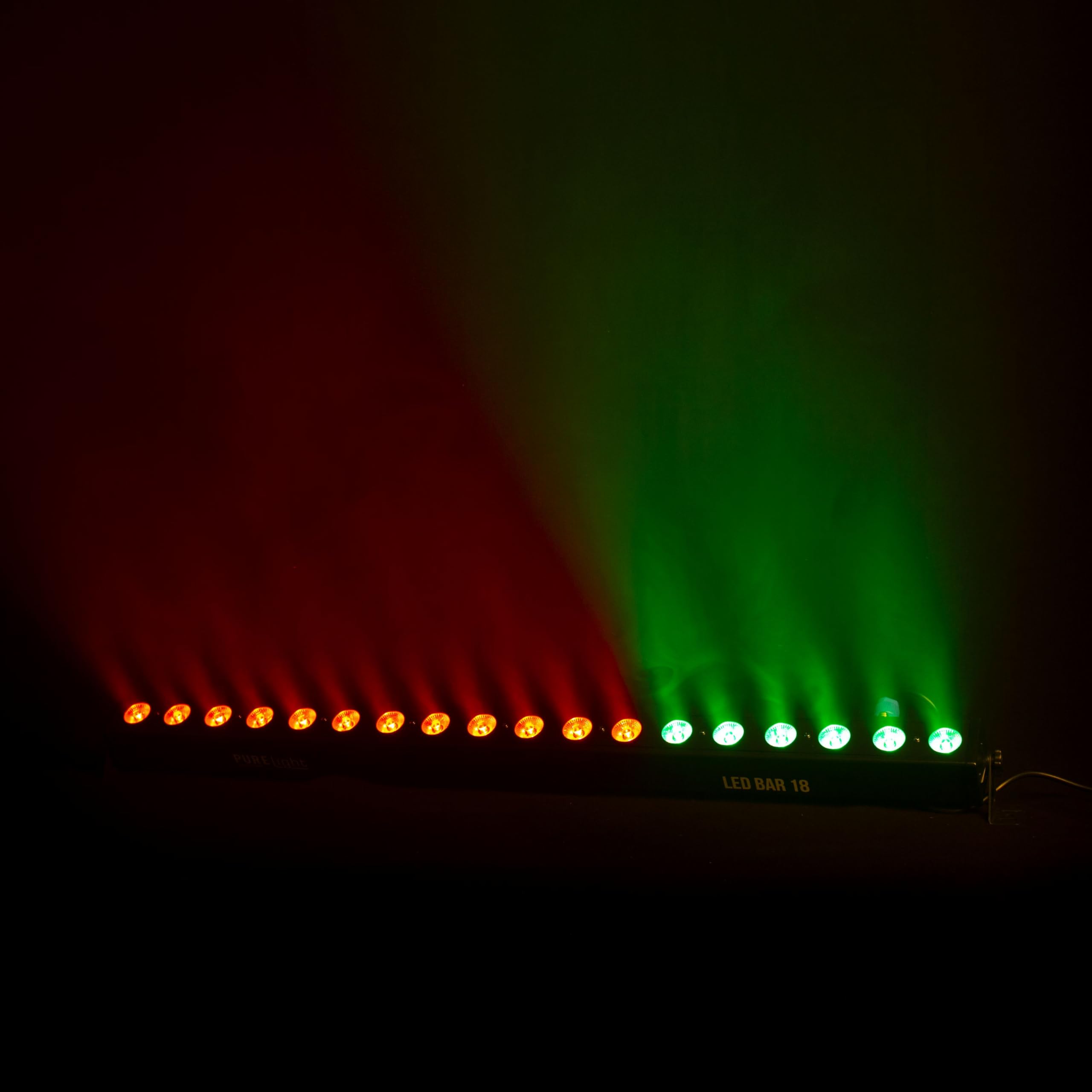 PURElight LED Bar 18-60W Leistung, 18x 3W RGB, DMX Steuerbar, 35° Abstrahlwinkel, Power Twist Anschluss, Inklusive Leuchtmittel und Anschlusskabel - Perfekt für Veranstaltungen und Partys