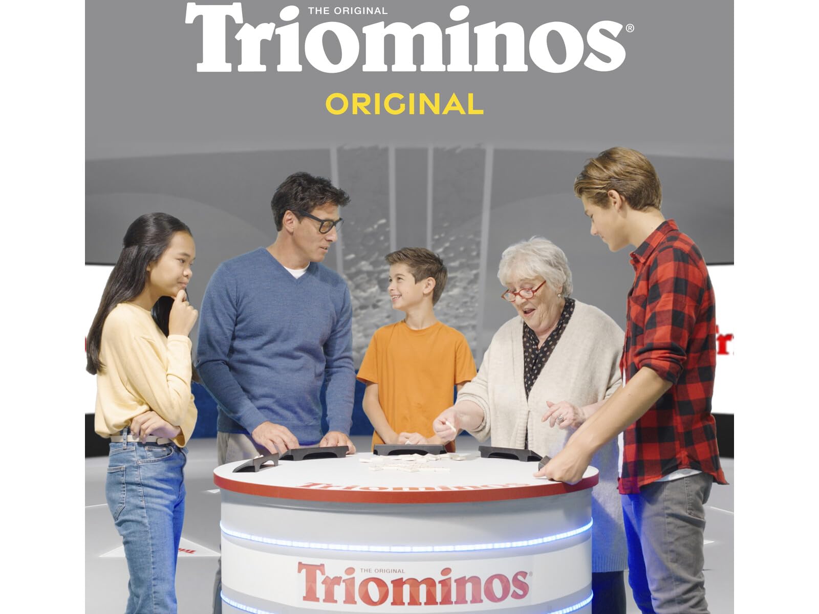 Triominos Original - Strategiczna gra planszowa dla rodziny i dzieci od 6 lat - Trójkątna gra domino - Klasyk od 50 lat - 2-4 graczy - 30 min