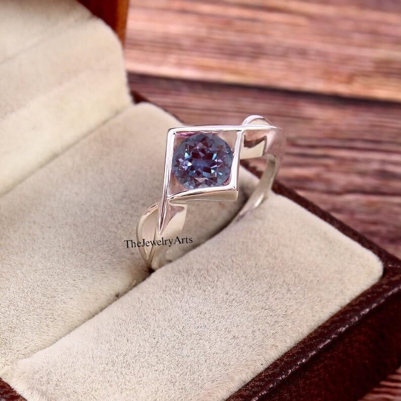 Vintage Alexandrite Engagement Ring | Silver Jewelry for Women | Gemstone ring For Women | Gift For Her