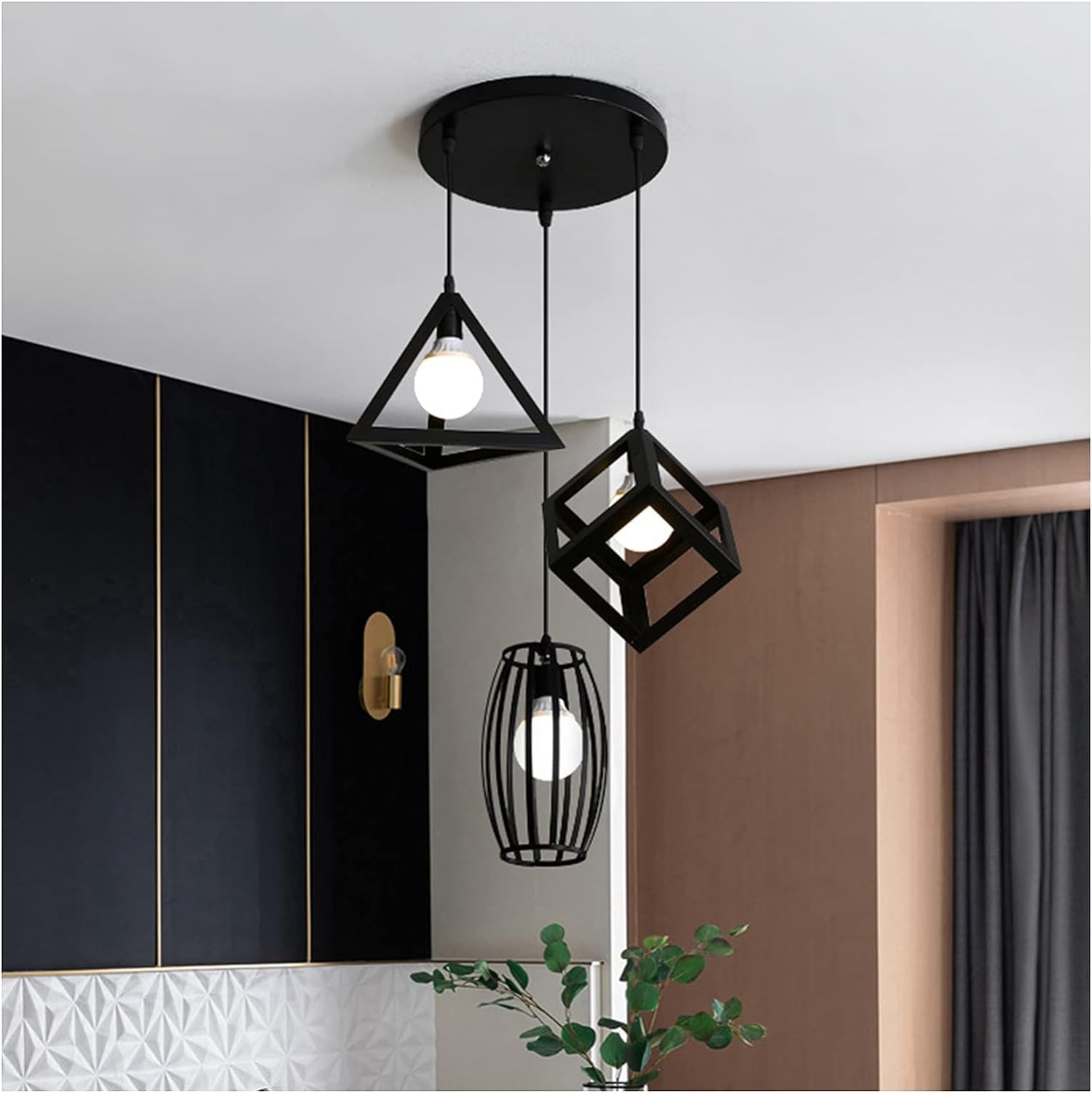 Lustre LED 3 têtes noir pour éclairer un escalier sombre ou une grande pièce