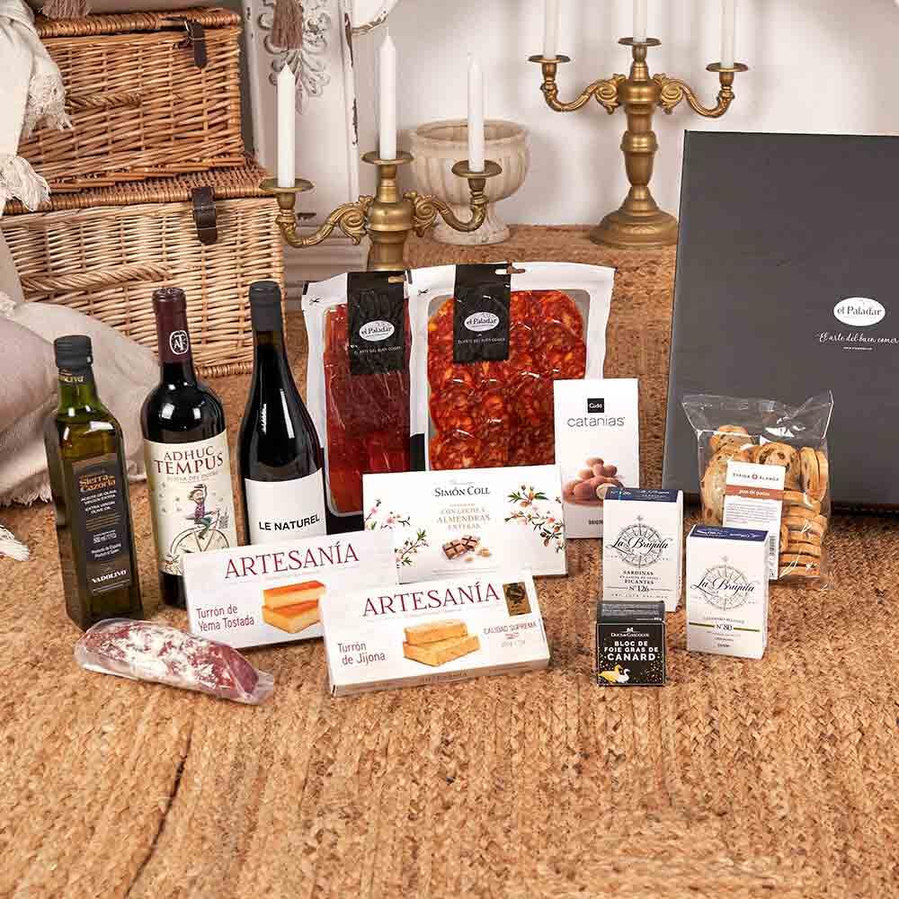 Regalos de Empresa Navidad - Lote Empresa 130-25 / con vinos tinto y blanco, ibéricos, llonganissa, foie gras, conservas premium, turrones y dulces en caja negra regalo