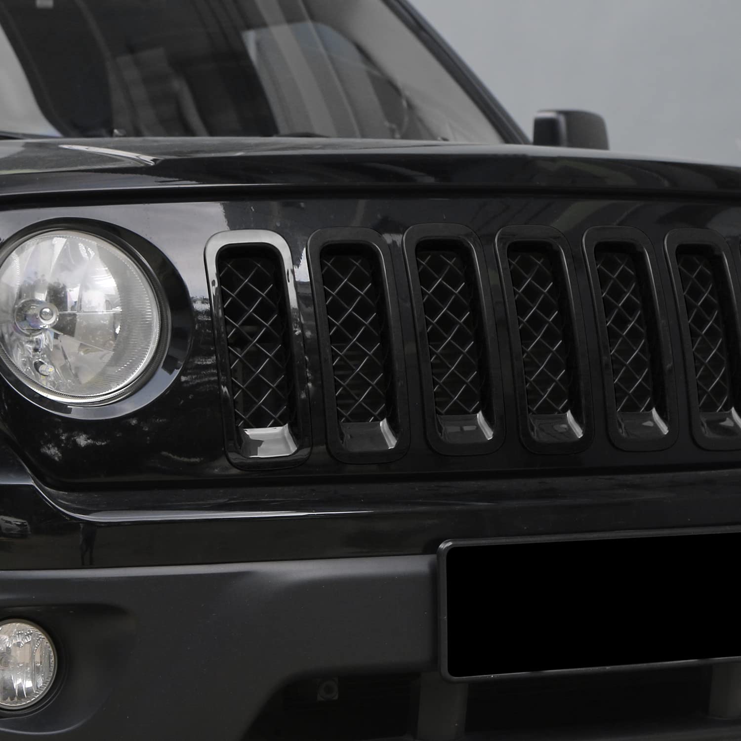 Amazon.co.jp: ジープパトリオット2011-2016用フロントグリル