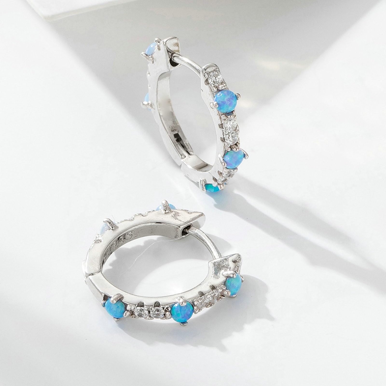 Wycian Pendientes grandes para mujer, ópalo azul y moissanita, pendientes de aro dorados pequeños pequeños para ella 9 K/14K/18K oro/platino