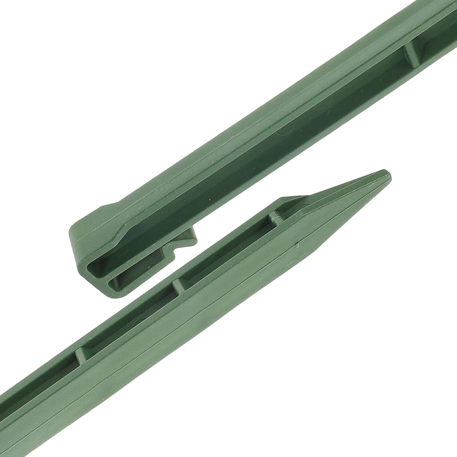 Toddmomy 20pcs Green Plastic Tent Pegs Outdoor Ground Stakes Camping Fixing Stakes for Tent Accessories and Picnic Mats Gardening Anchors