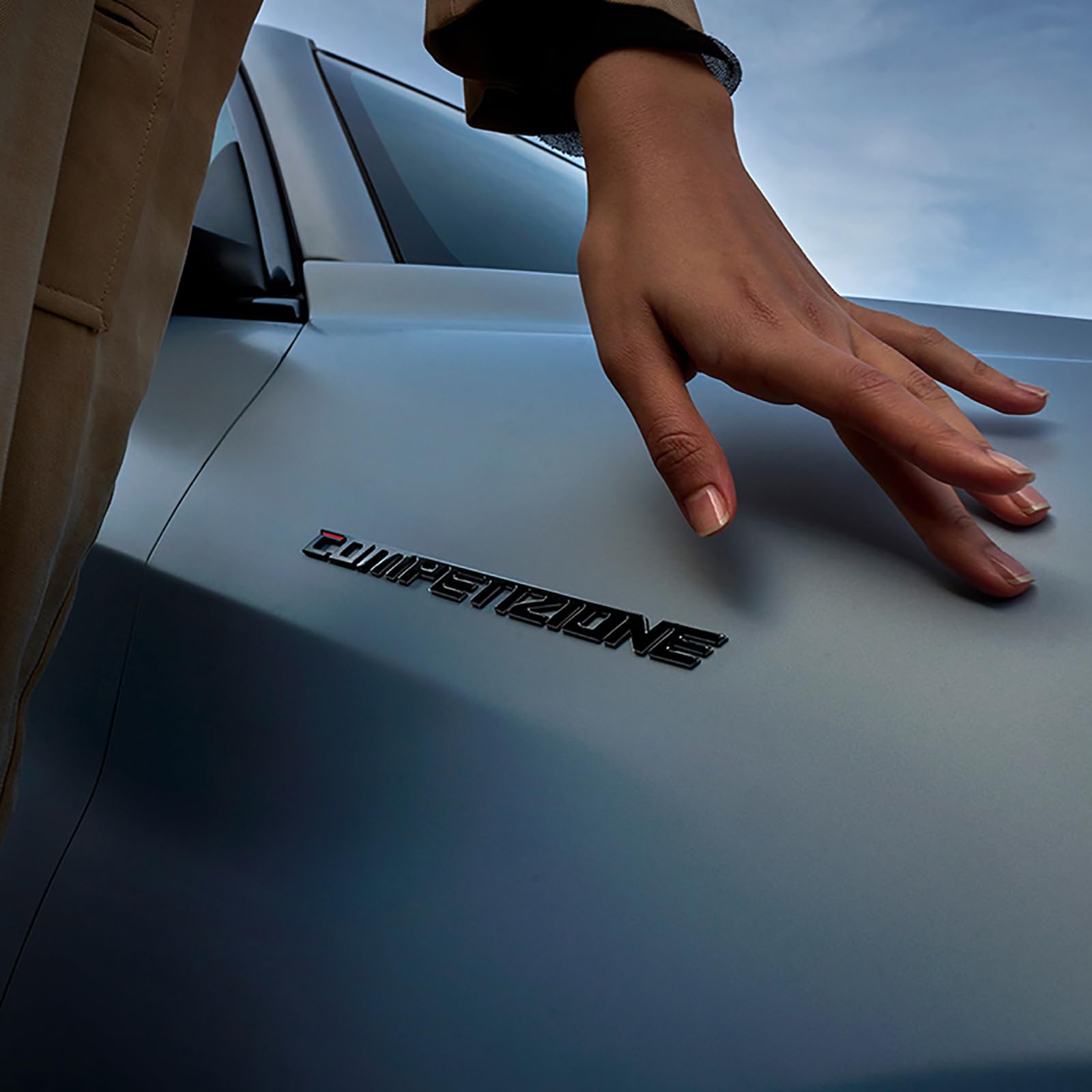 Il logo decorativo carrozzeria Competizione è compatibile con gli accessori esterni Alfa Romeo giulia 952 stelvio 949 tonale giulietta