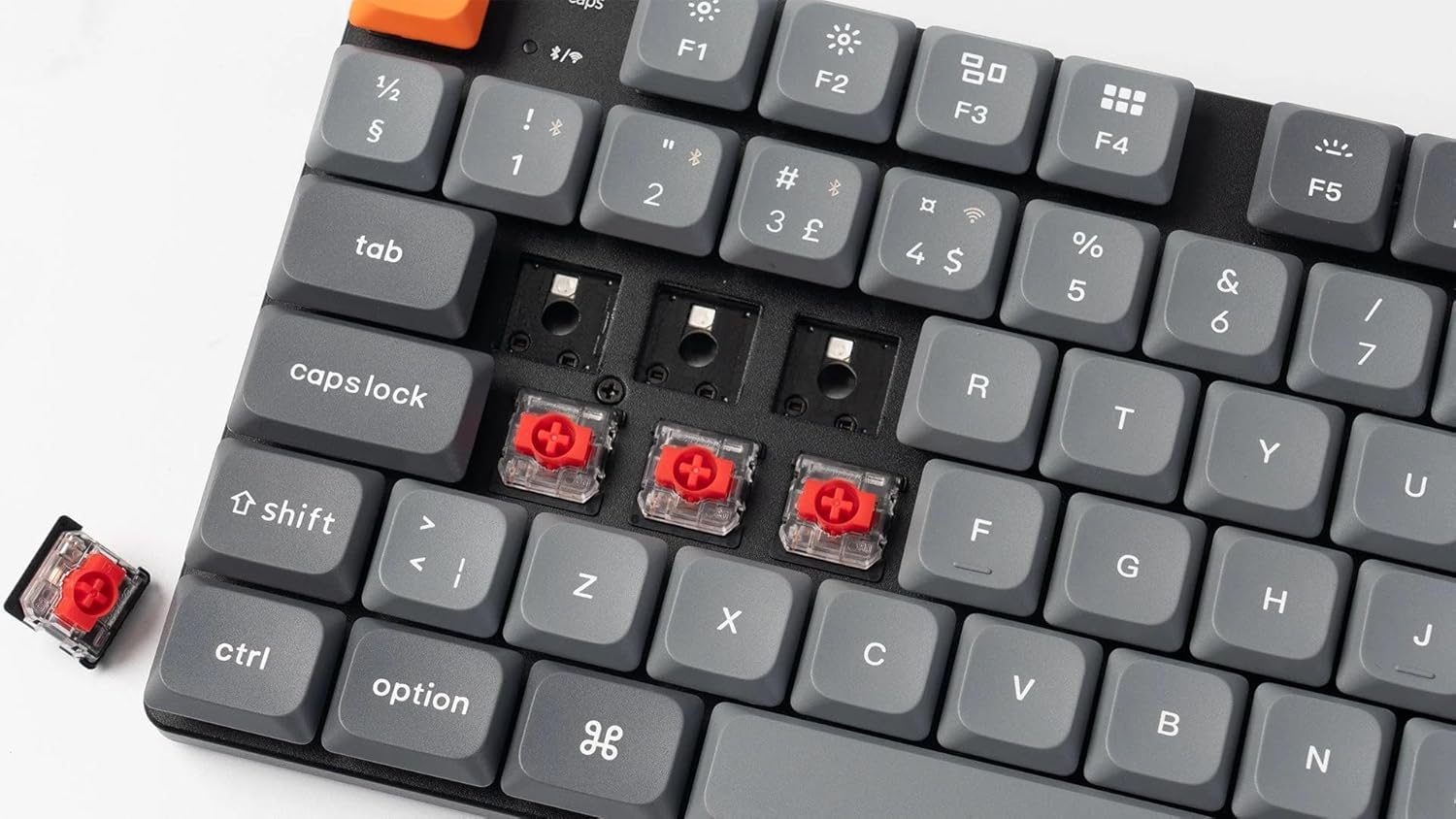 Keychron K5 Max Tastiera Meccanica Wireless – Layout Italiano QWERTY, Tripla Connessione (Bluetooth/2.4GHz/USB-C), Hot-Swappable, Compatibile con Mac/Windows/Linux - Switch Low-Profile Gateron Red PBT