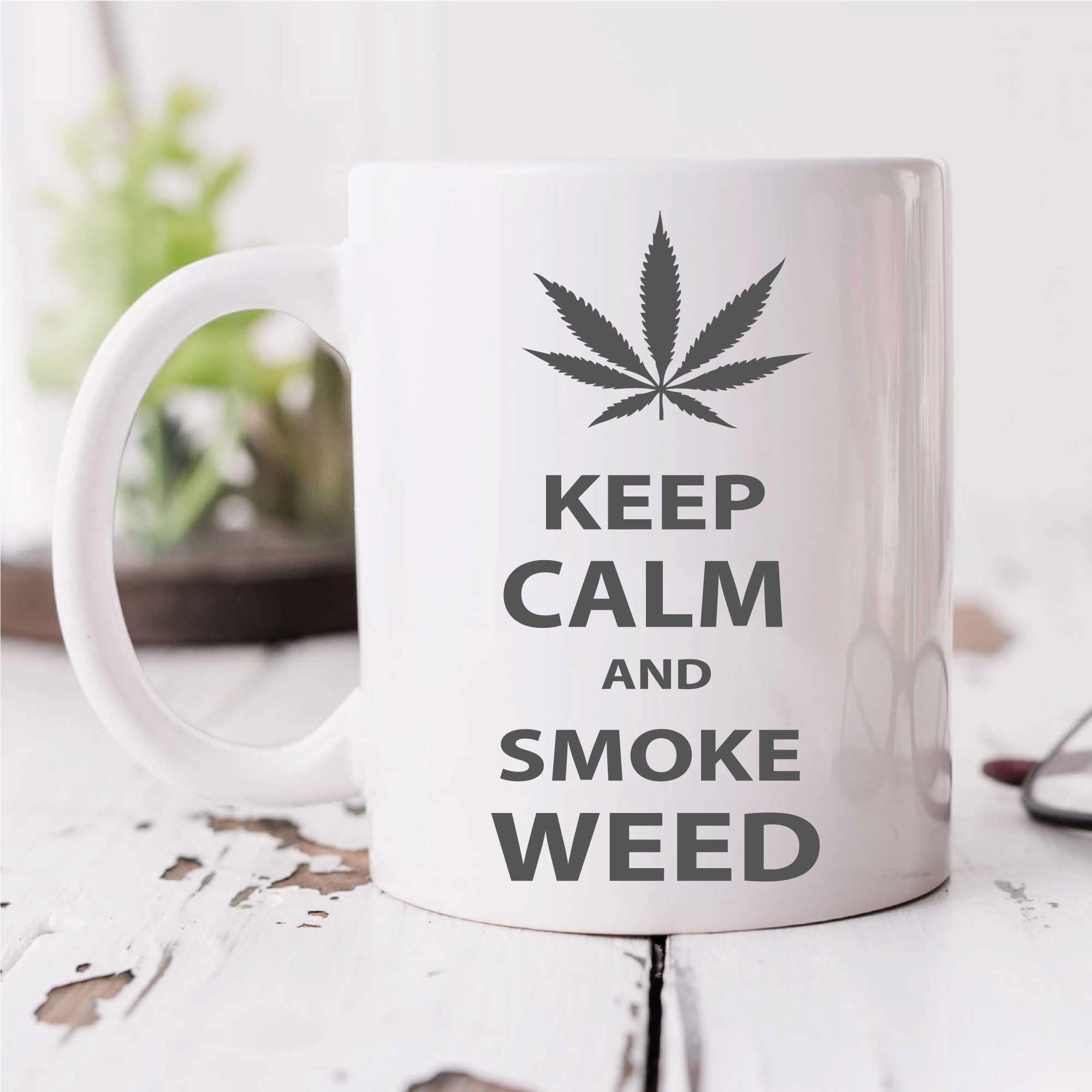 60 Second Makeover Limited Keep Calm and Smoke Weed Novelty Mug 10oz Gift
