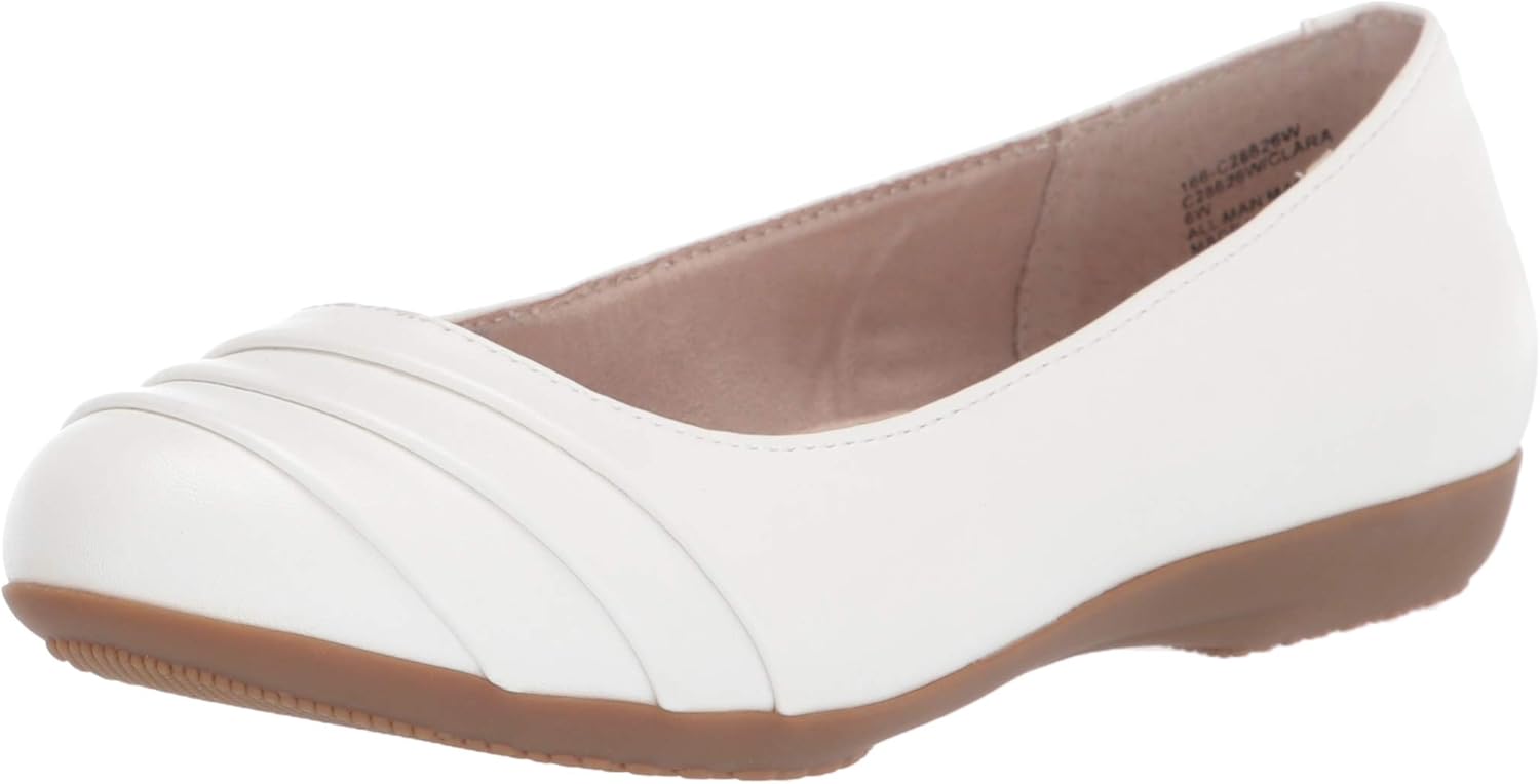 CLIFFS BY WHITE MOUNTAIN Clara Women’s Ballet Flat, White/Burnished/Smooth, 7.5 W