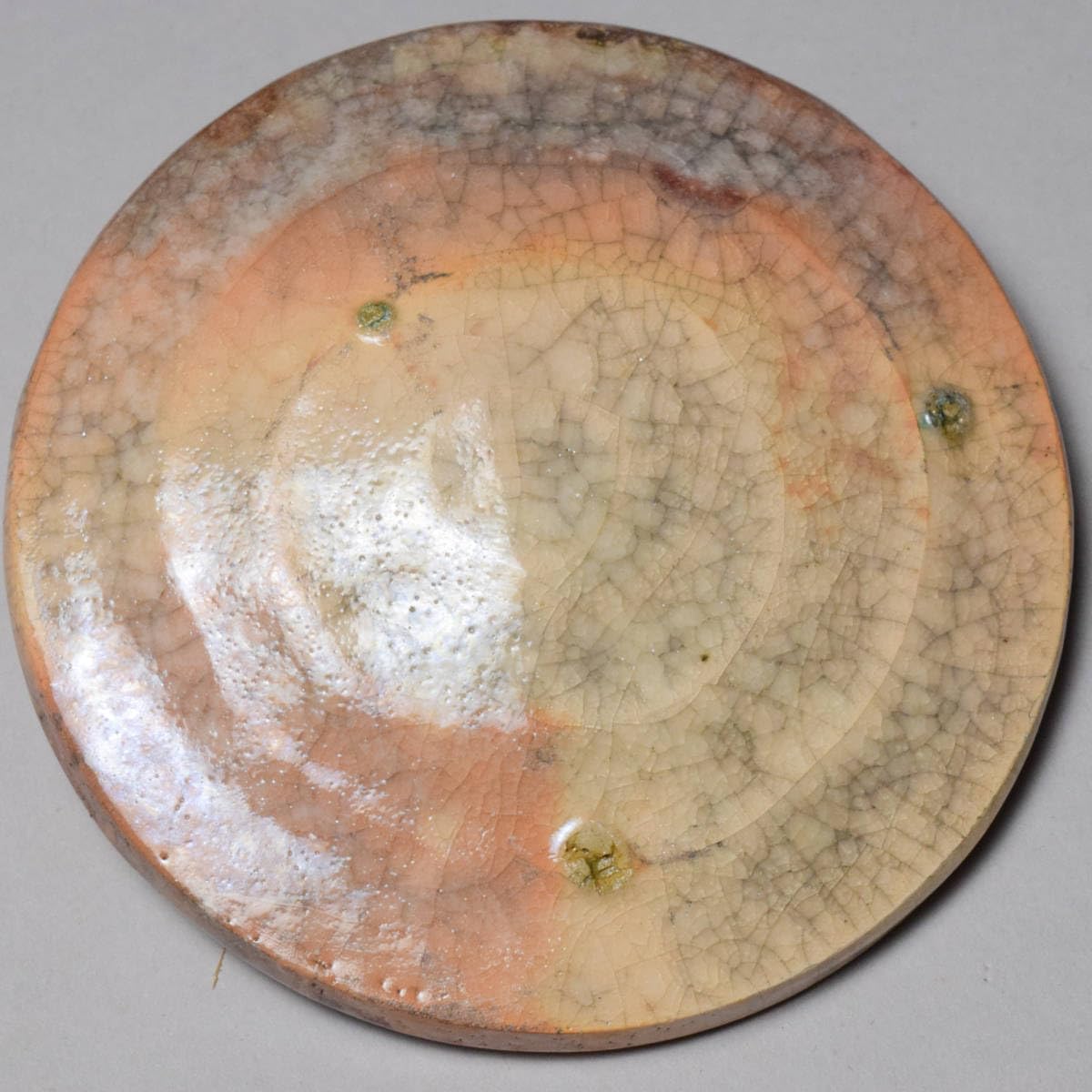 十三軒吉向 作 香炉釉 耳付 水指 Amazon.co.jp: 十三軒吉向造香炉釉耳付水指共箱茶道具【x-109】 303