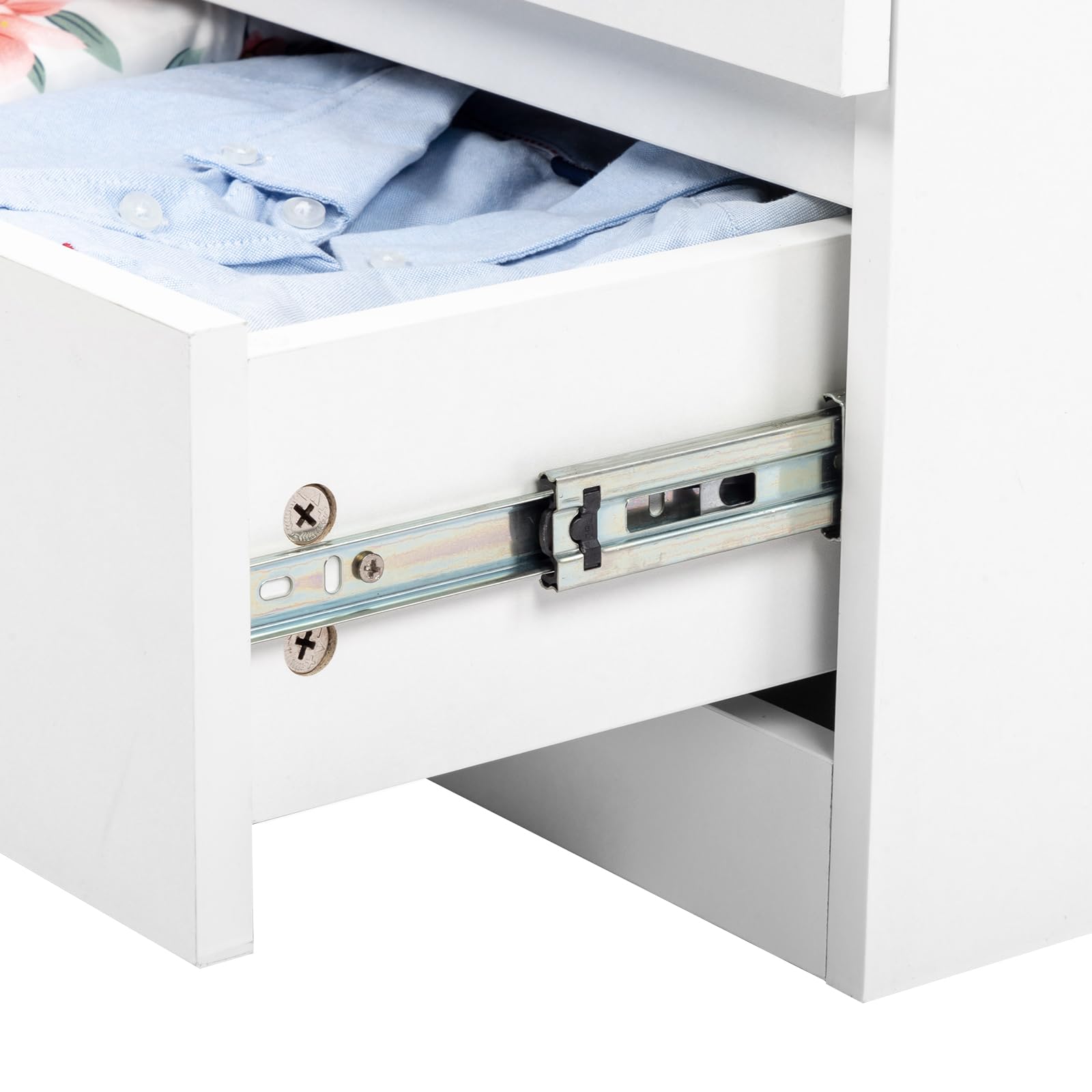 Bonnlo Kommode Weiß mit 4 Schubladen – Moderner, Stabiler Schubladenschrank, Sideboard, Nachttisch mit viel Stauraum aus P2-Holz, 60 x 38 x 78 cm, für Wohnzimmer, Schlafzimmer, Flur oder Büro